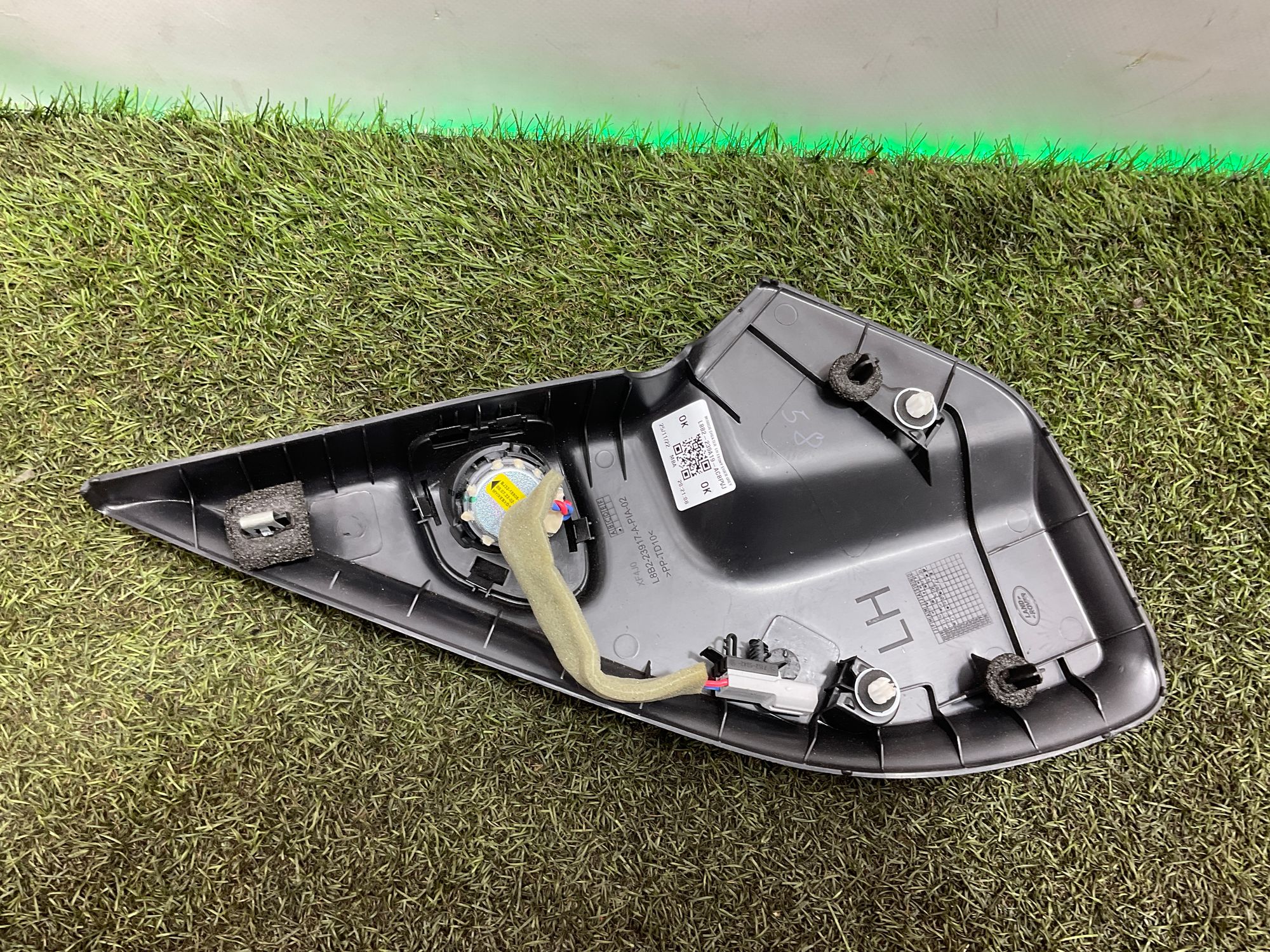 Накладка двери внутренняя левая Land Rover Defender II 2023, 4500 рублей, Москва