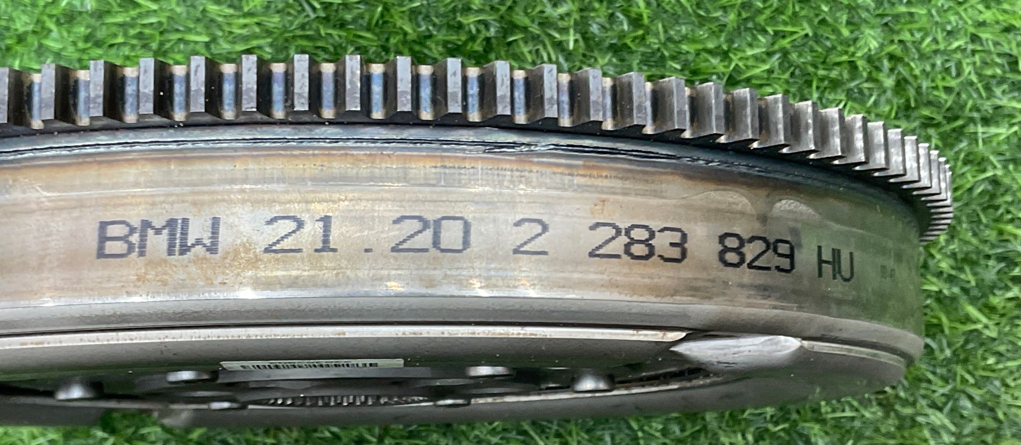https://ycs.partsauto.market/partsauto-images/thmbs/userImages/h353NjtZg3VDP19b5HMt7LlpbQ93/part/b2676be8-a4f7-4870-b7dd-aab8e46e08b7_1734335415097.jpg