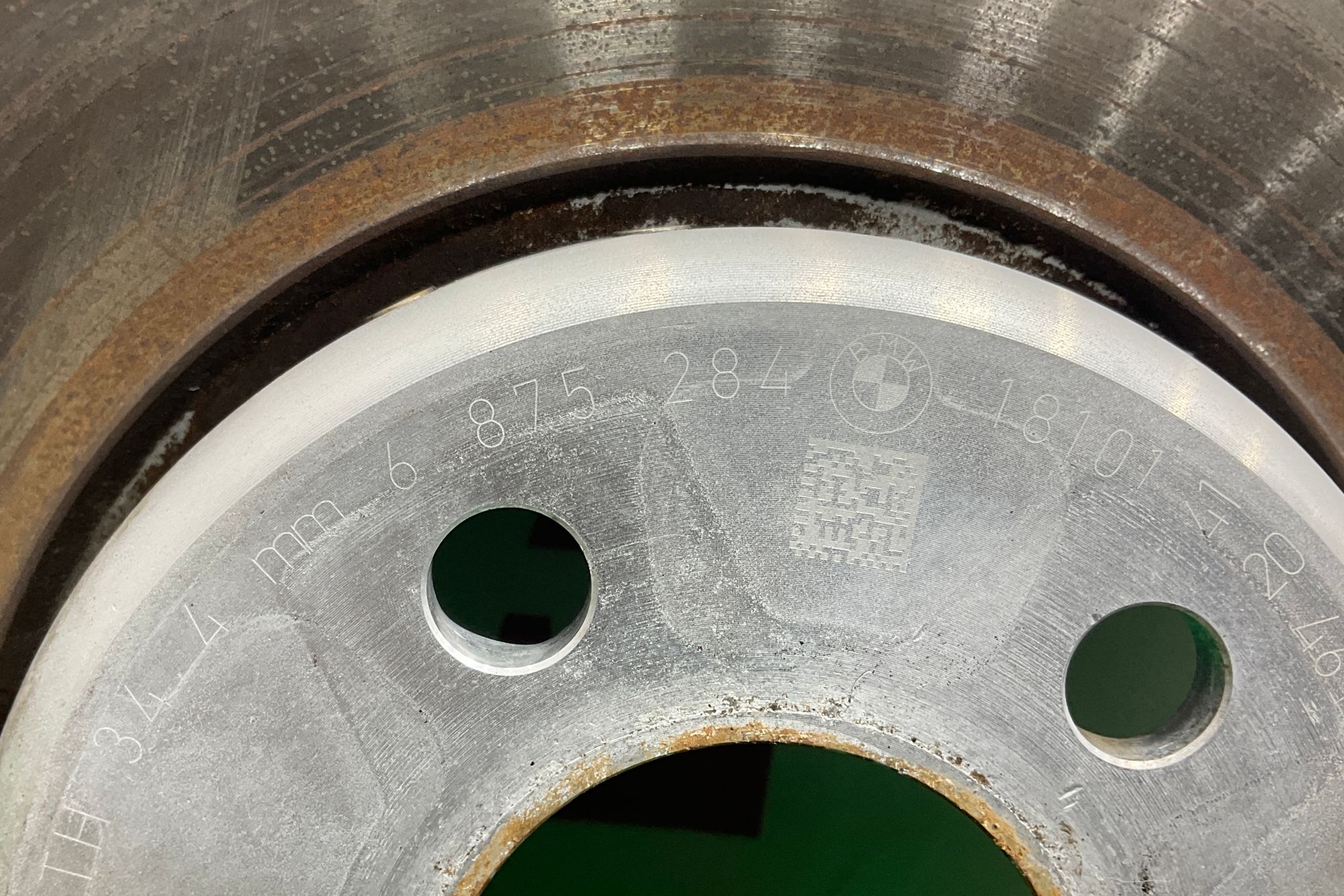 https://ycs.partsauto.market/partsauto-images/thmbs/userImages/h353NjtZg3VDP19b5HMt7LlpbQ93/part/b2cf9da7-ec09-4810-a58f-5938037a1c4c_1746621827674.jpg