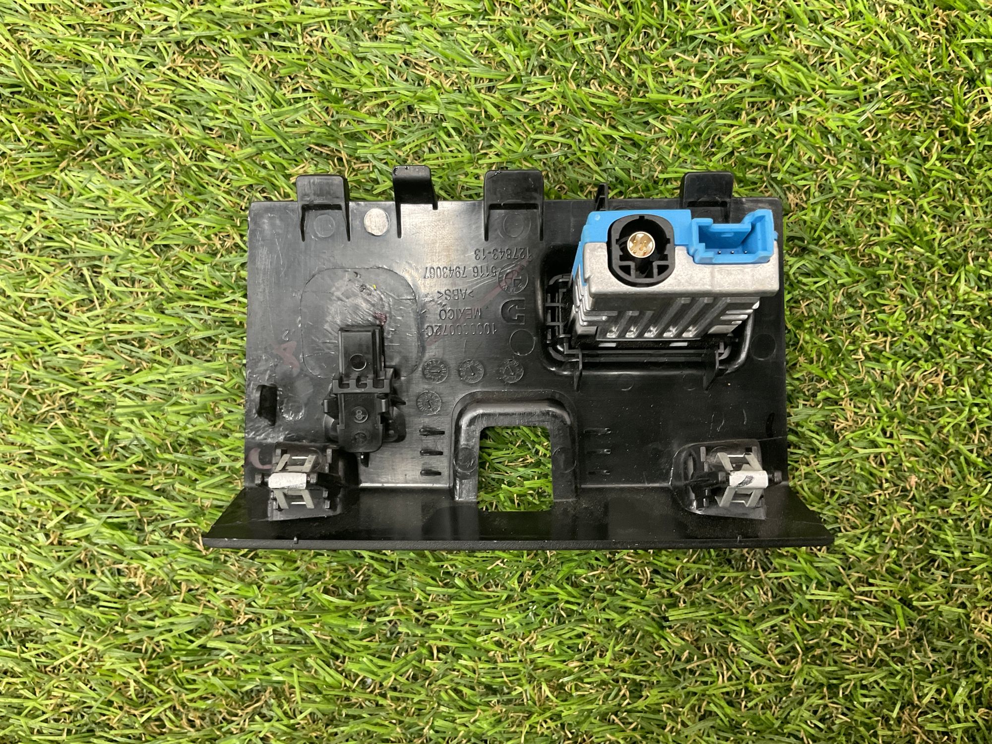 https://ycs.partsauto.market/partsauto-images/thmbs/userImages/h353NjtZg3VDP19b5HMt7LlpbQ93/part/b2d7ccac-13ae-4ef3-b49e-59a39ccb1681_1748260207780.jpg