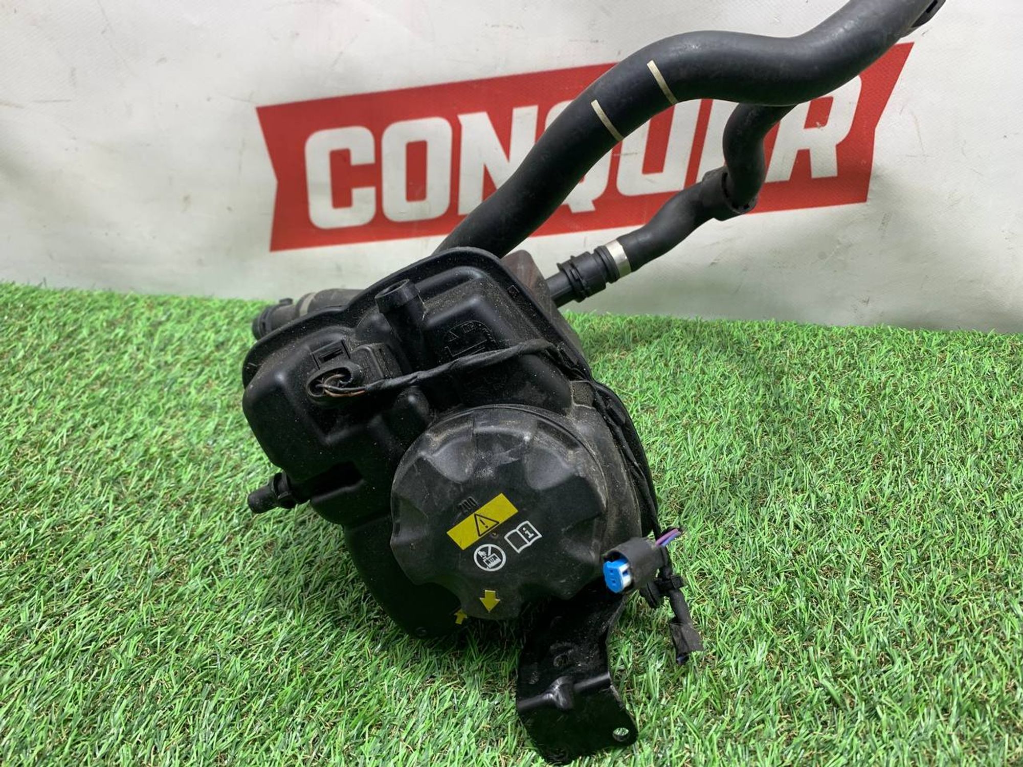 https://ycs.partsauto.market/partsauto-images/thmbs/userImages/h353NjtZg3VDP19b5HMt7LlpbQ93/part/b2df8e07-8f0d-457f-92f0-24b7d38c8e9c_1716020631392.jpg