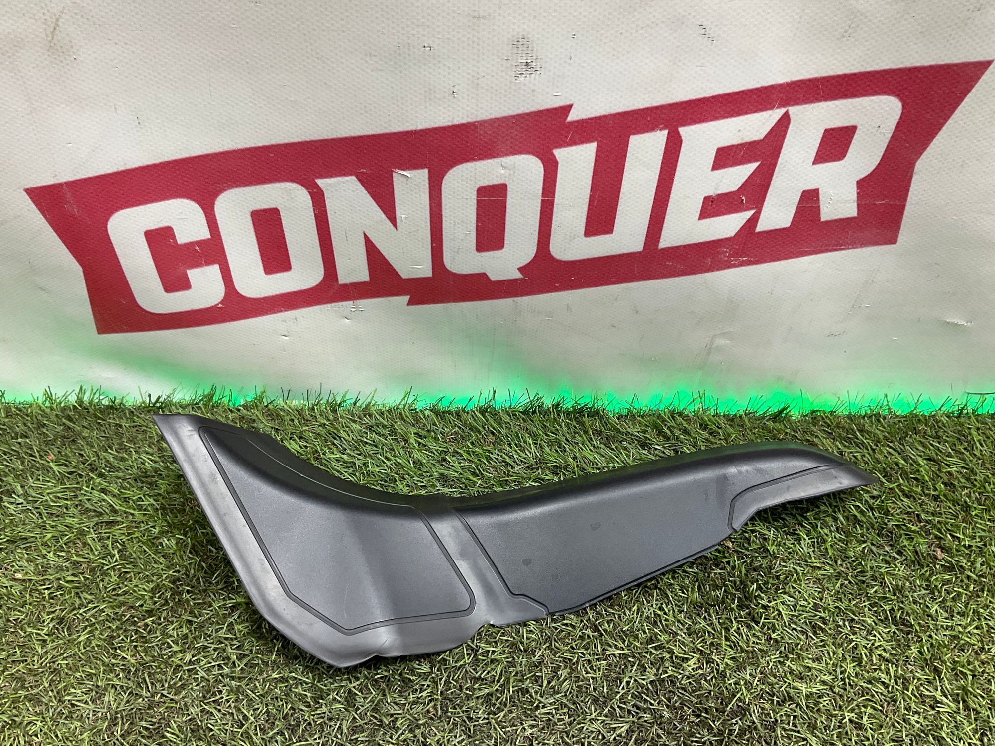 Накладка фонаря правая BMW 5 серия, G30, 1000 рублей, Москва