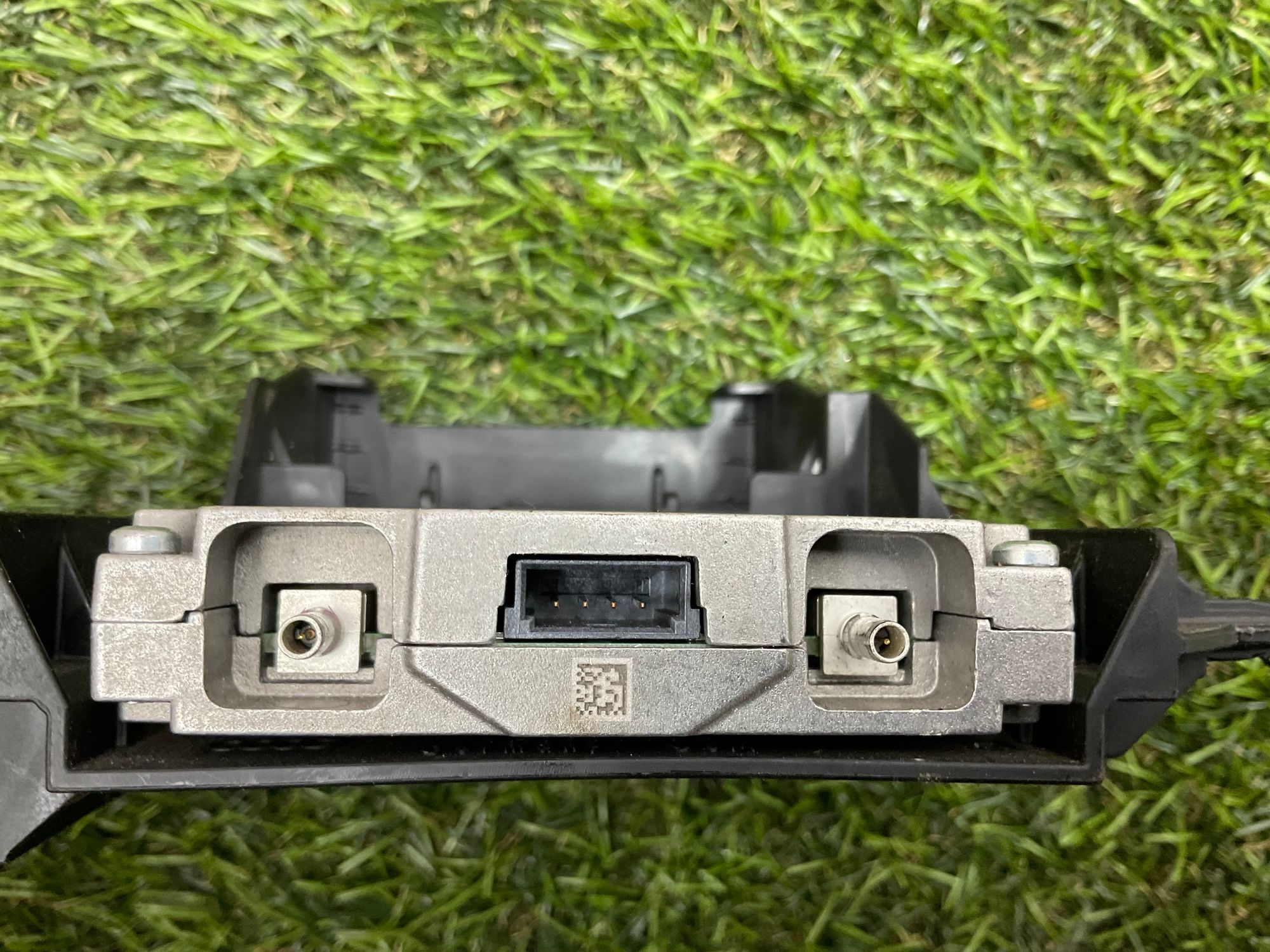 https://ycs.partsauto.market/partsauto-images/thmbs/userImages/h353NjtZg3VDP19b5HMt7LlpbQ93/part/b34e5ca2-740e-4566-acfa-44fb1c056fb4_1786023290666.jpg