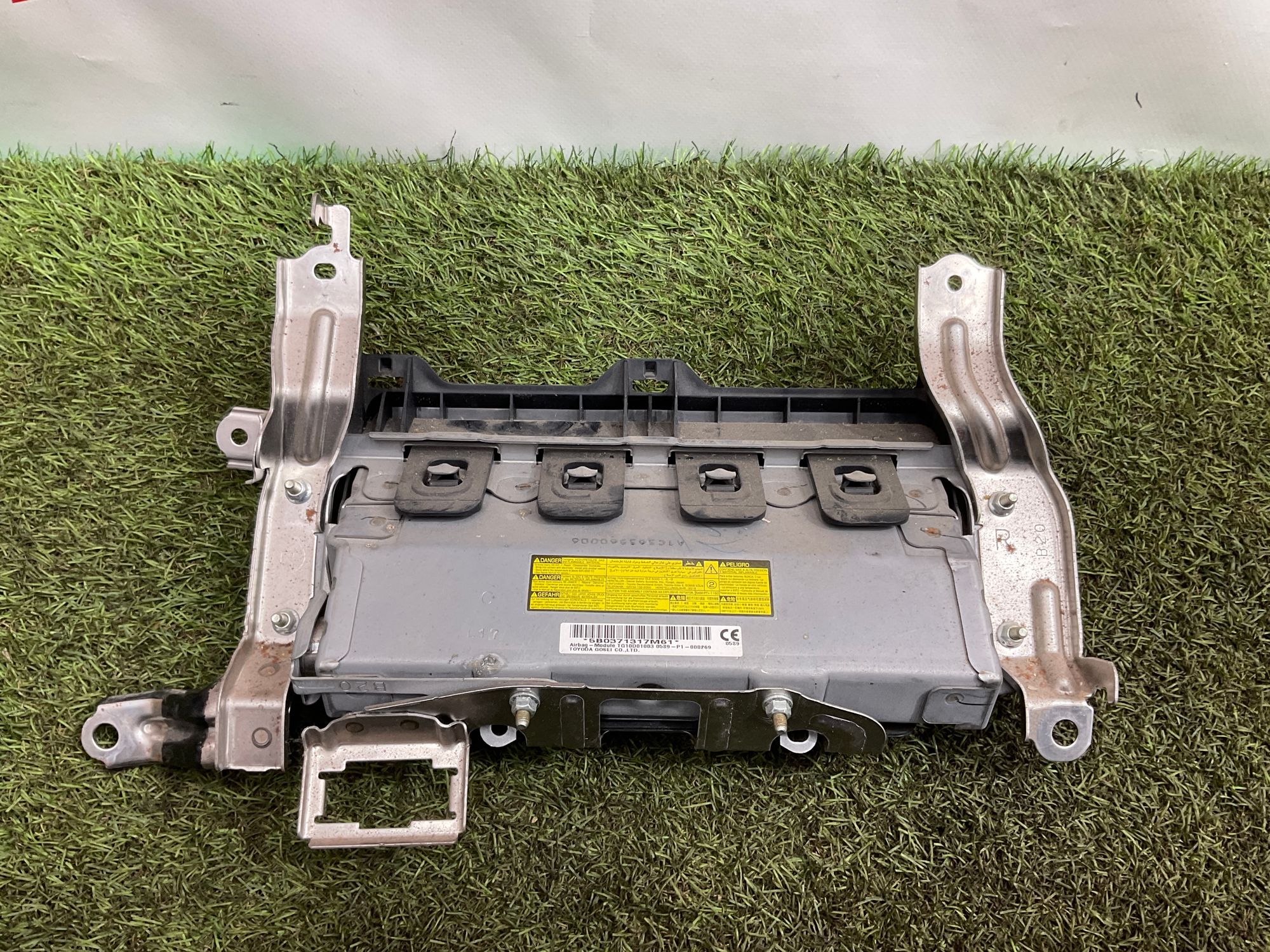 Подушка безопасности колени Toyota Land Cruiser 200 рестайлинг 2 (2015—2023) 2017, 27000 рублей, Москва