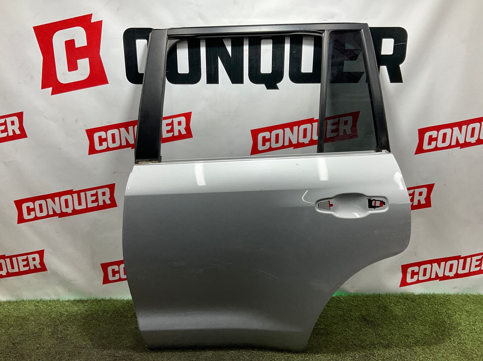 Дверь задняя левая Toyota Land Cruiser 200 рестайлинг 2 (2015—2023) 2017, 70000 рублей, Москва