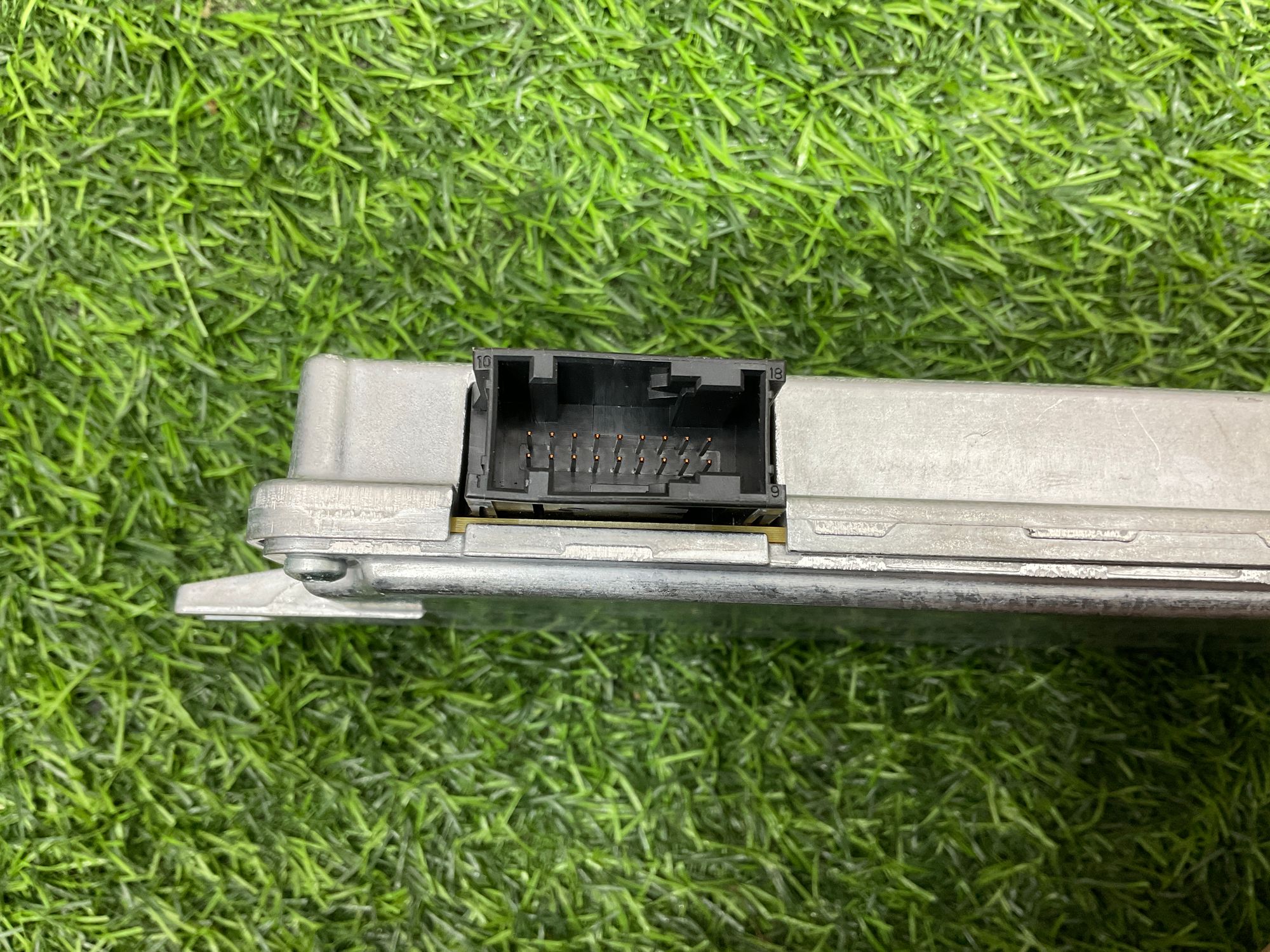 https://ycs.partsauto.market/partsauto-images/thmbs/userImages/h353NjtZg3VDP19b5HMt7LlpbQ93/part/b3c5303e-707b-4dab-b206-2e6a88c806a8_1734697854199.jpg