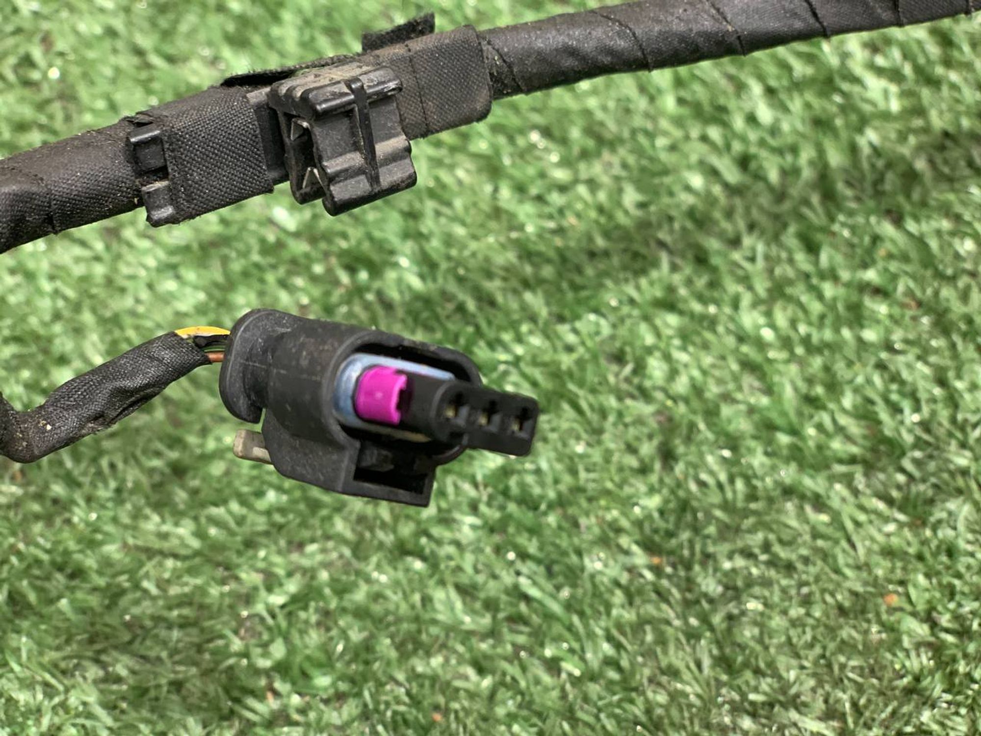 https://ycs.partsauto.market/partsauto-images/thmbs/userImages/h353NjtZg3VDP19b5HMt7LlpbQ93/part/b3d762fc-4ba9-480e-afcb-1737bebf726e_1732355796950.jpg
