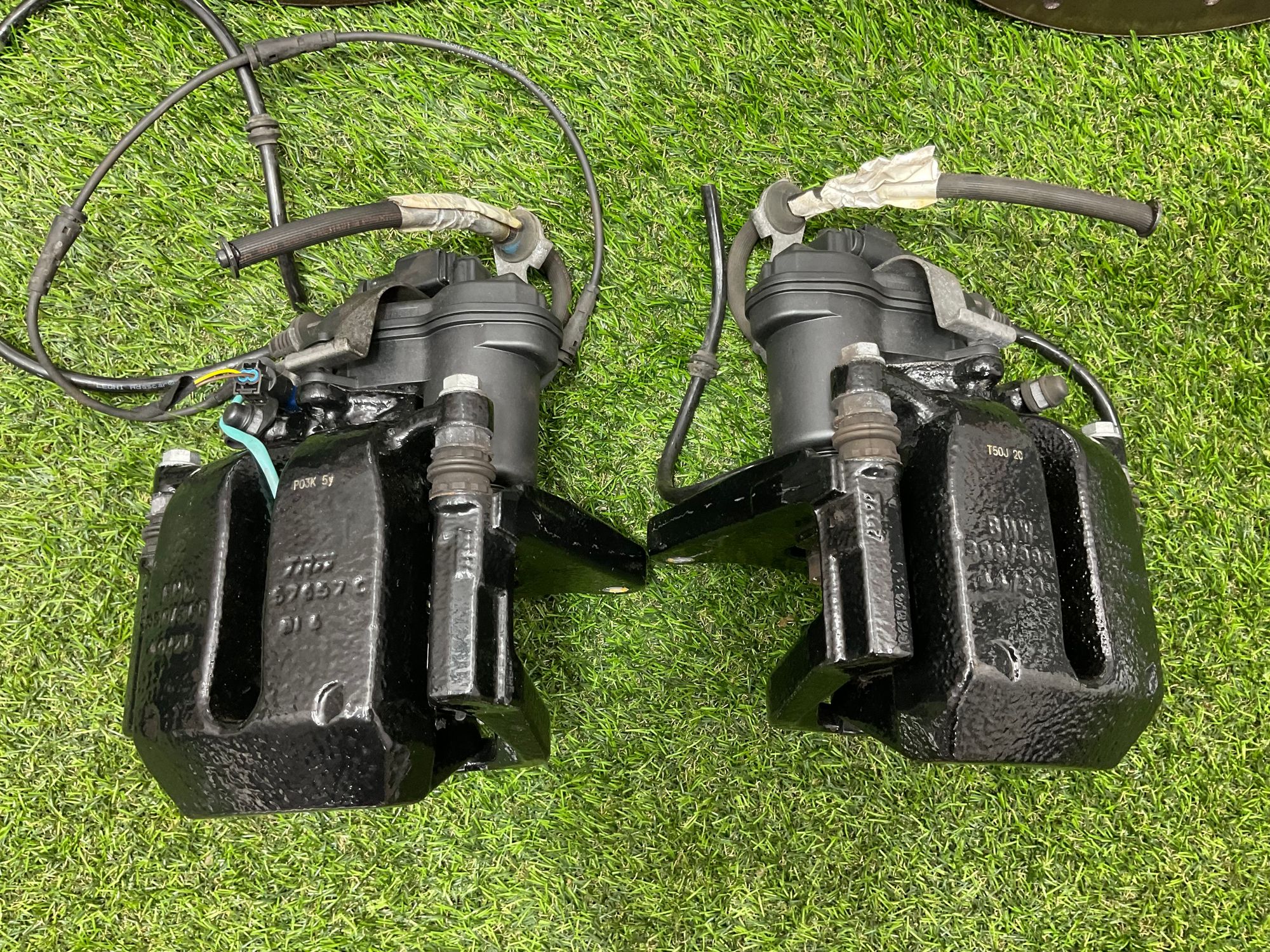 https://ycs.partsauto.market/partsauto-images/thmbs/userImages/h353NjtZg3VDP19b5HMt7LlpbQ93/part/b3f8b5d1-1adb-4acf-ba80-1a5f31ad5054_1784366573188.jpg