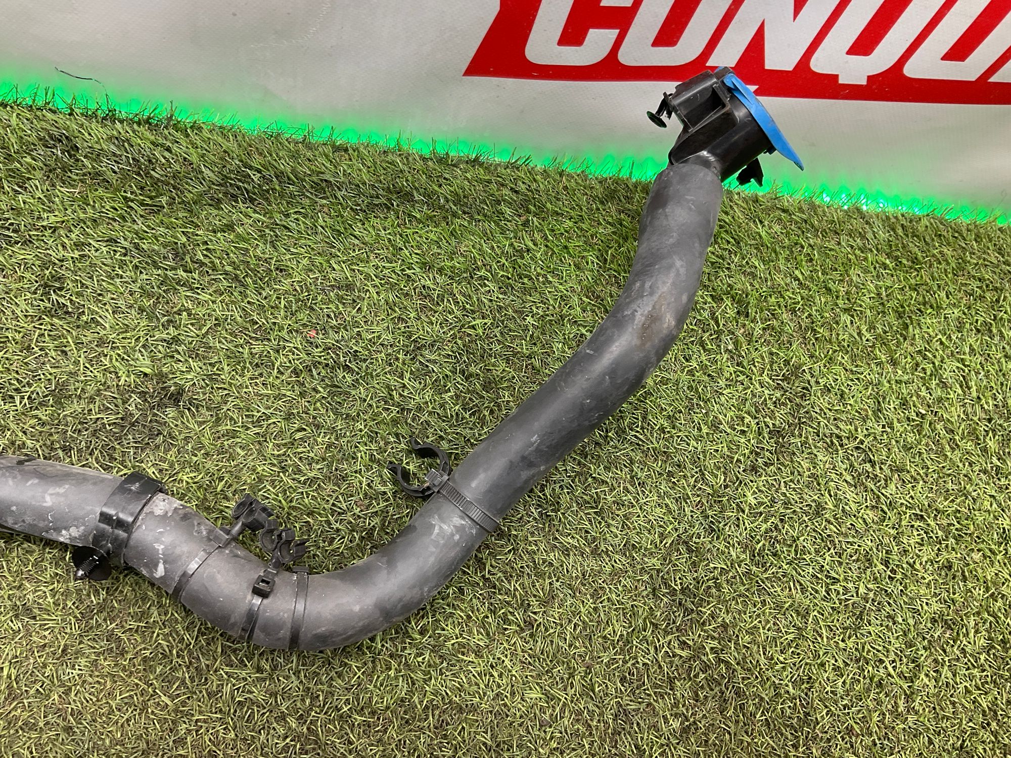 Заливная трубка бачка стеклоомывателя Land Rover Defender II 2022, 3000 рублей, Москва