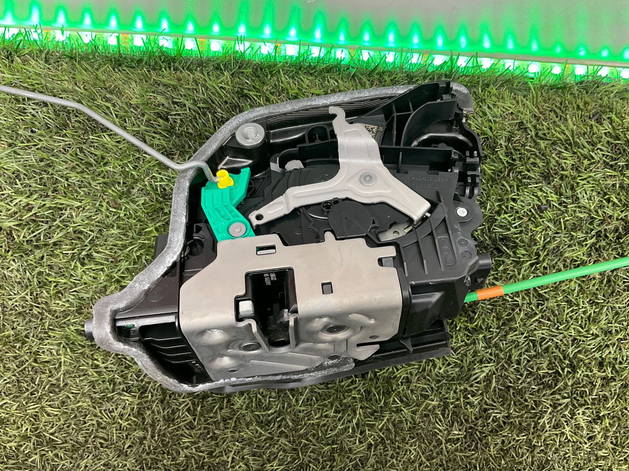 Замок задней двери левый BMW M5, F90 рестайлинг 2022, 25000 рублей, Москва