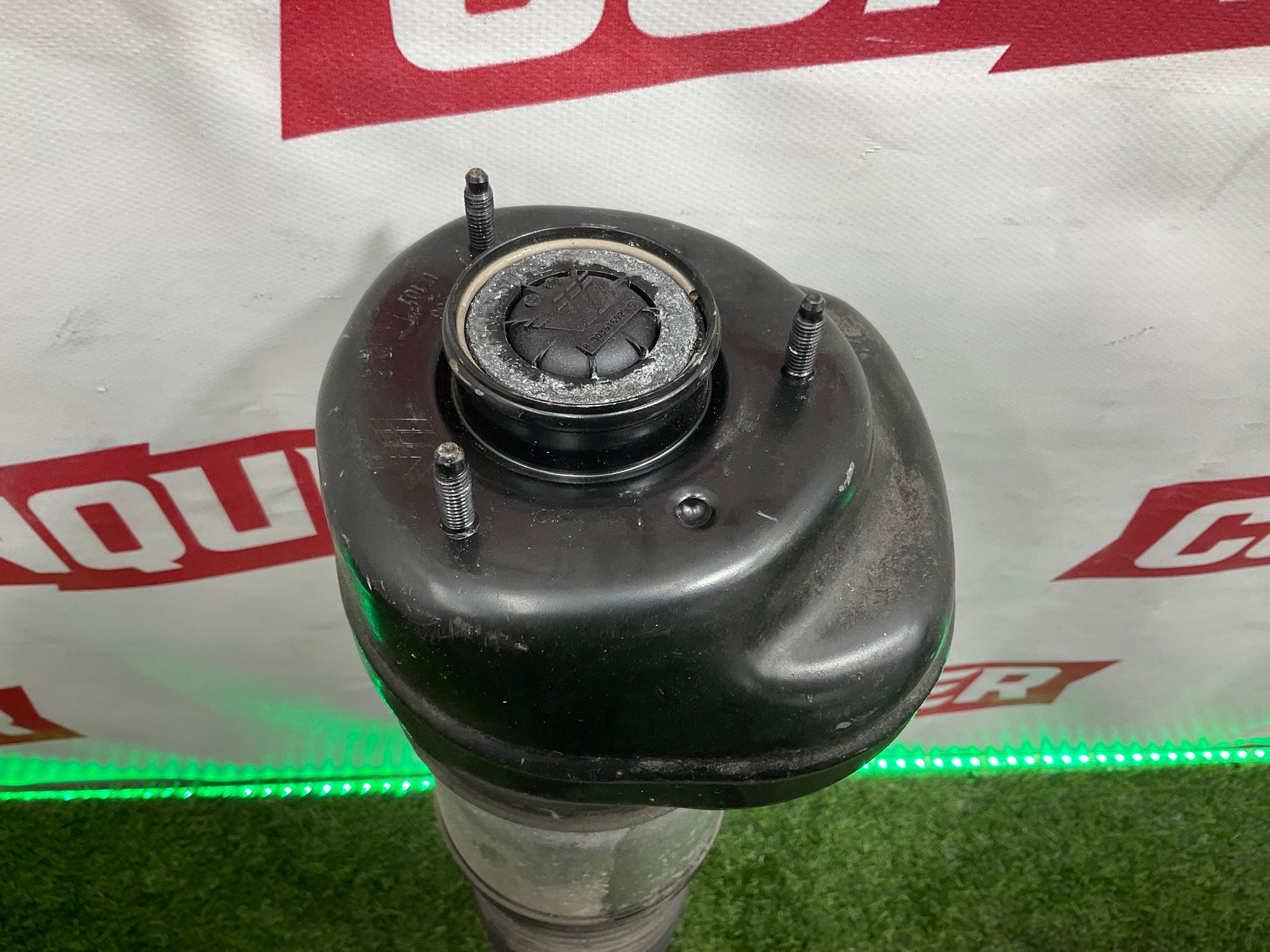 https://ycs.partsauto.market/partsauto-images/thmbs/userImages/h353NjtZg3VDP19b5HMt7LlpbQ93/part/b43b6081-d0e2-4e59-9ffe-a3e9d78cc532_1739805300499.jpg