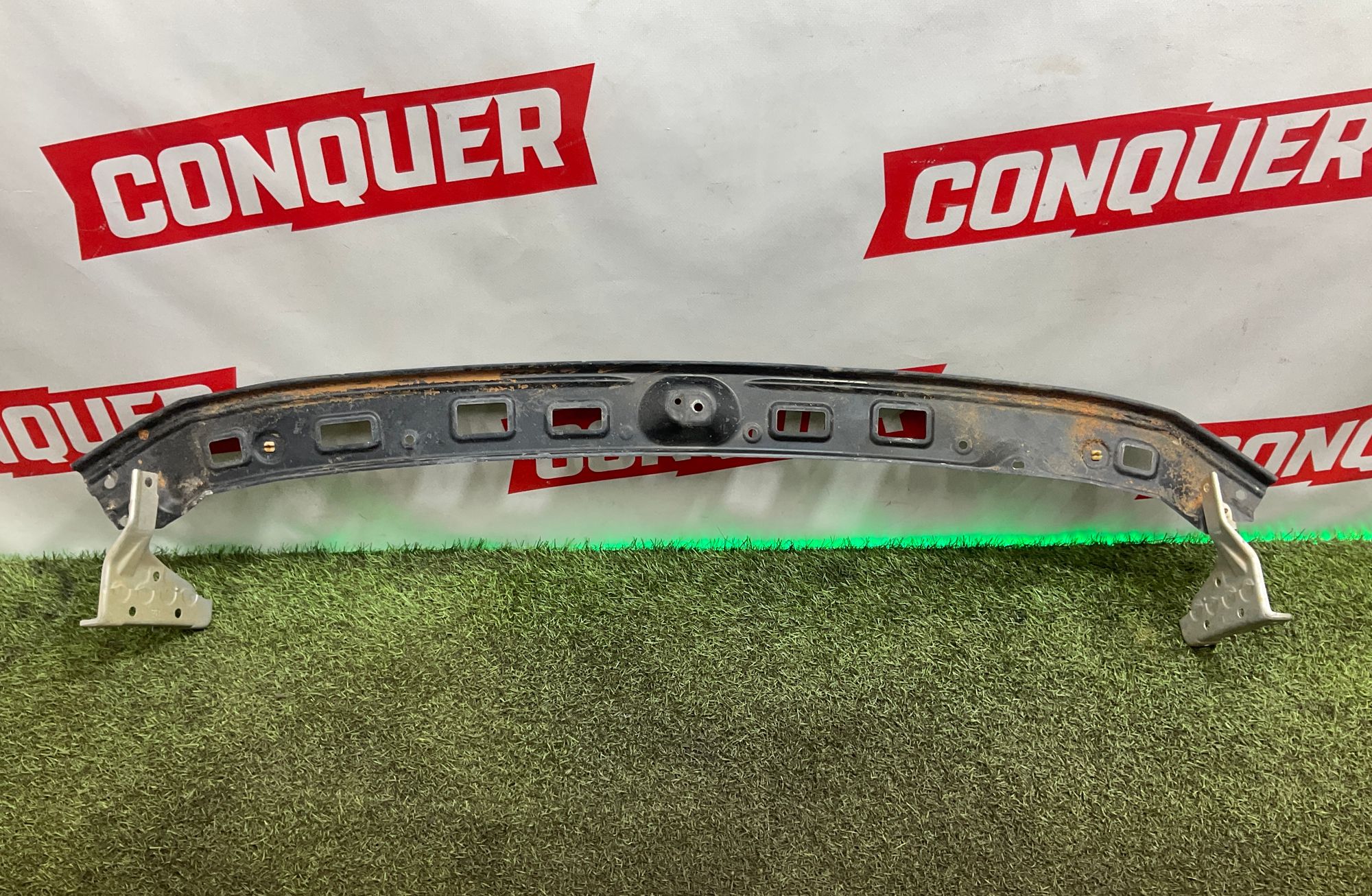 Усилитель бампера передний верхний Toyota Land Cruiser 200 рестайлинг 2 (2015—2023) 2017, 3000 рублей, Москва