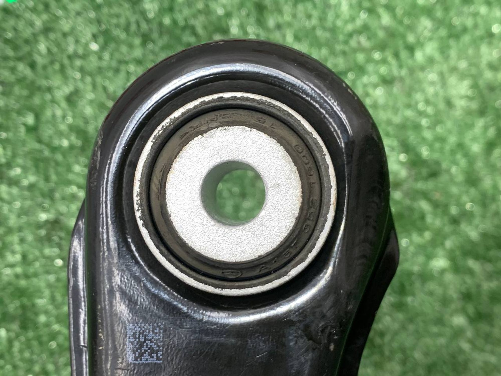 https://ycs.partsauto.market/partsauto-images/thmbs/userImages/h353NjtZg3VDP19b5HMt7LlpbQ93/part/b49208cb-8492-4b6d-ad8c-20dfbefdf1cd_1729674570546.jpg