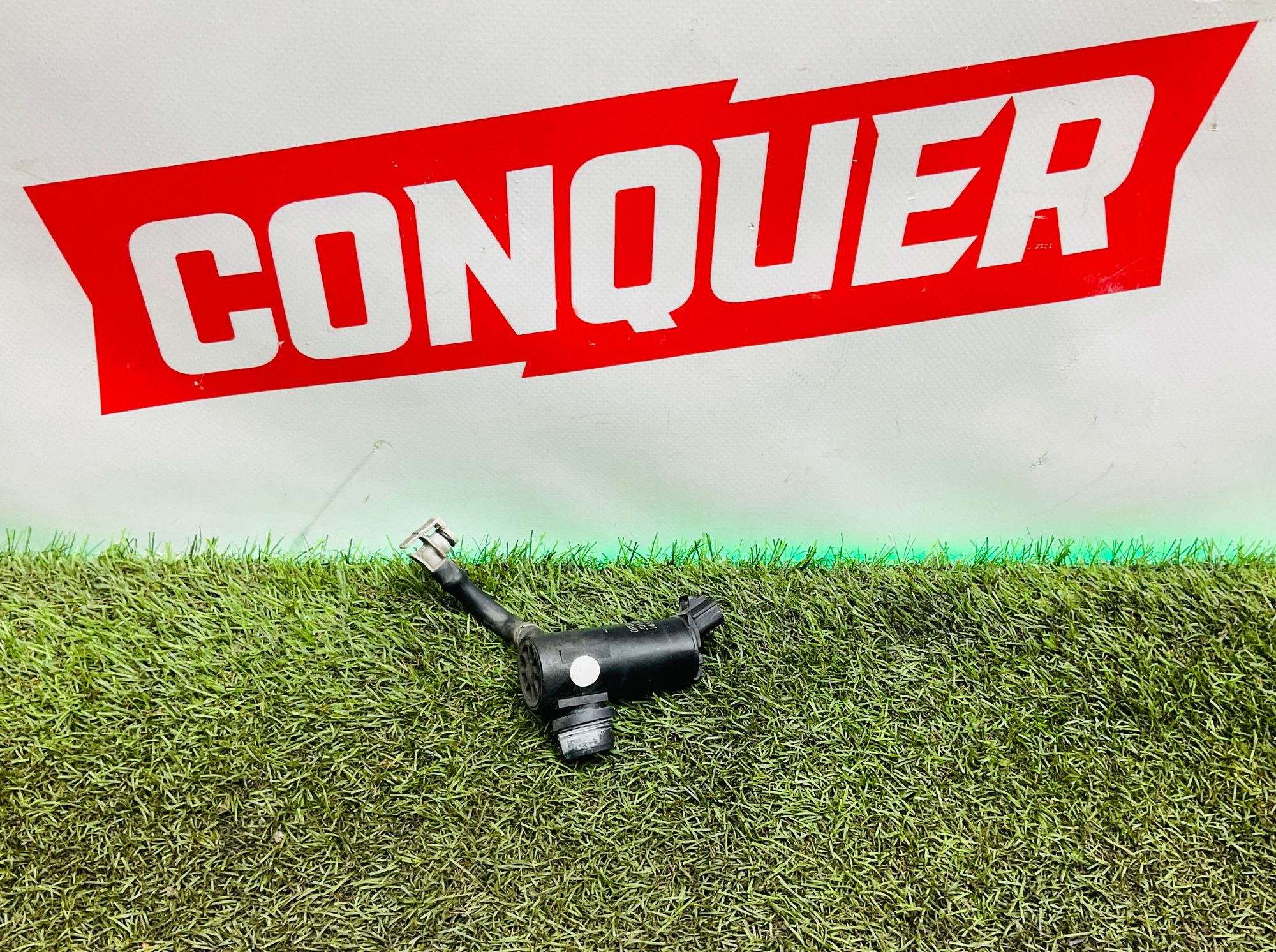 Мотор омывателя  Toyota Land Cruiser 300 (2021—2023) 2022, 3000 рублей, Москва