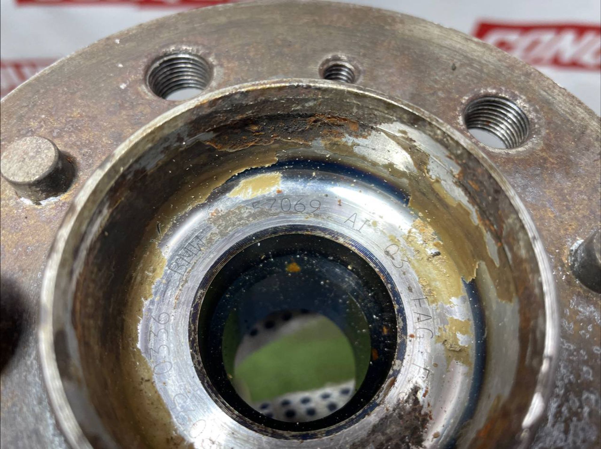 https://ycs.partsauto.market/partsauto-images/thmbs/userImages/h353NjtZg3VDP19b5HMt7LlpbQ93/part/b519f0fd-a742-43ea-9019-82230aec86f9_1712307503579.jpg