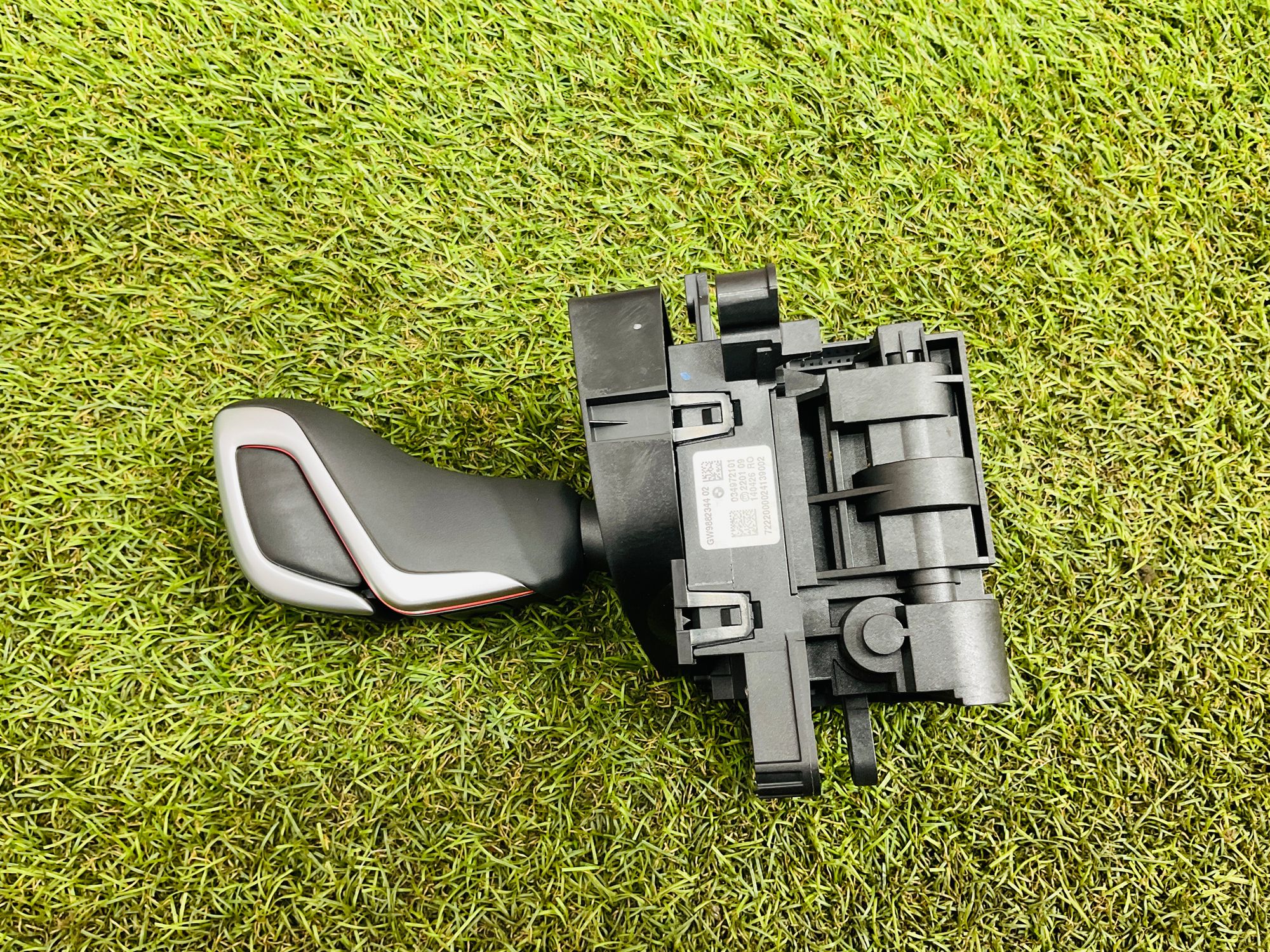 https://ycs.partsauto.market/partsauto-images/thmbs/userImages/h353NjtZg3VDP19b5HMt7LlpbQ93/part/b55c69fc-0c00-49e9-8084-fe7c2044b7f4_1779195734168.jpg