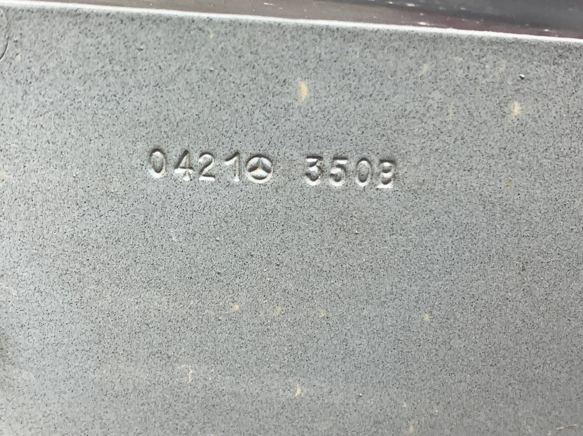 https://ycs.partsauto.market/partsauto-images/thmbs/userImages/h353NjtZg3VDP19b5HMt7LlpbQ93/part/b56bd6dc-6400-46b7-bfb6-a6852d4b5530_1725266415480.jpg