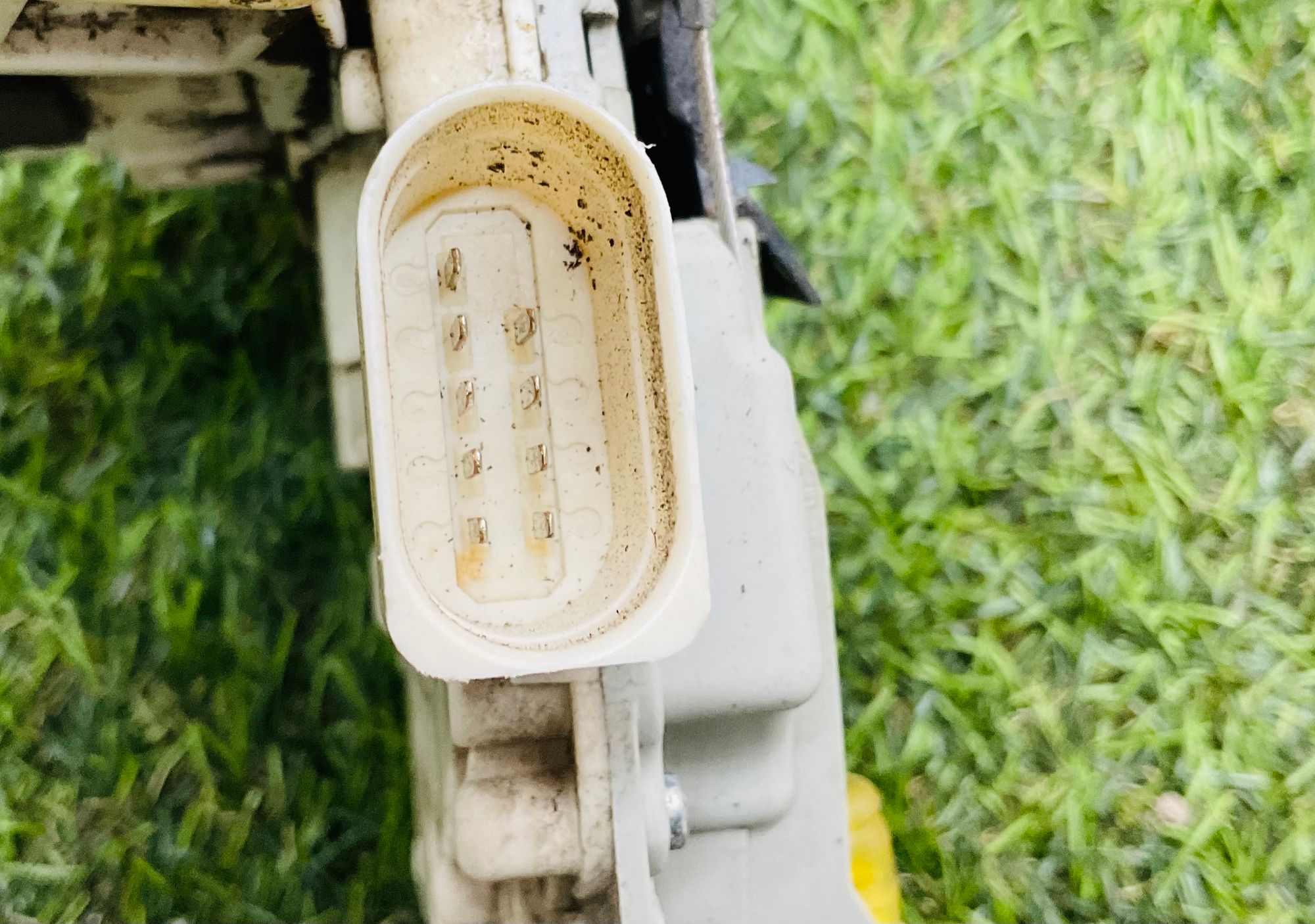https://ycs.partsauto.market/partsauto-images/thmbs/userImages/h353NjtZg3VDP19b5HMt7LlpbQ93/part/b5723f2a-9143-41a7-9e0f-9b75d28207b7_1786352964214.jpg