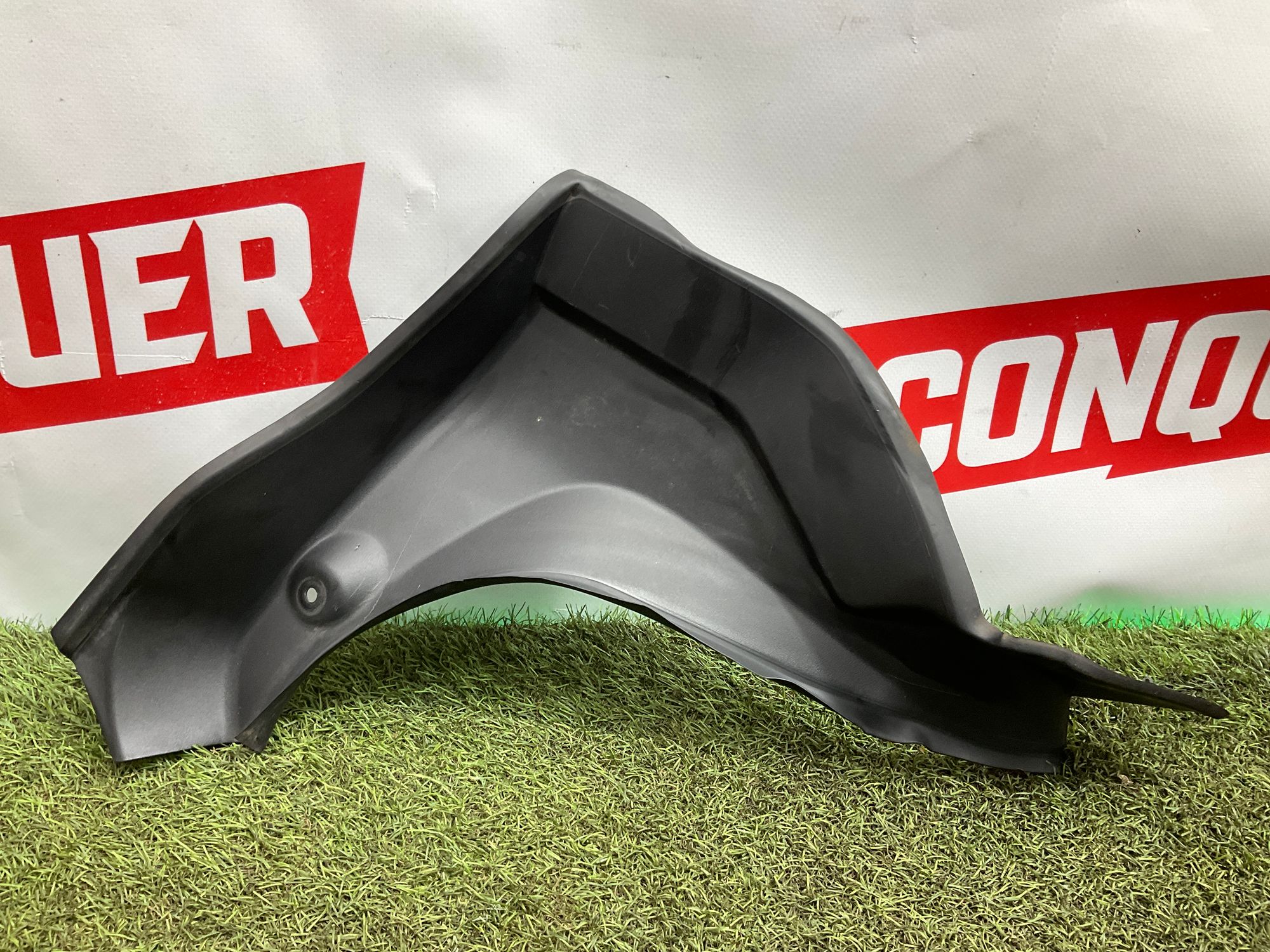 Обшивка крышки багажника правая BMW M8 F92 2019, 5000 рублей, Москва