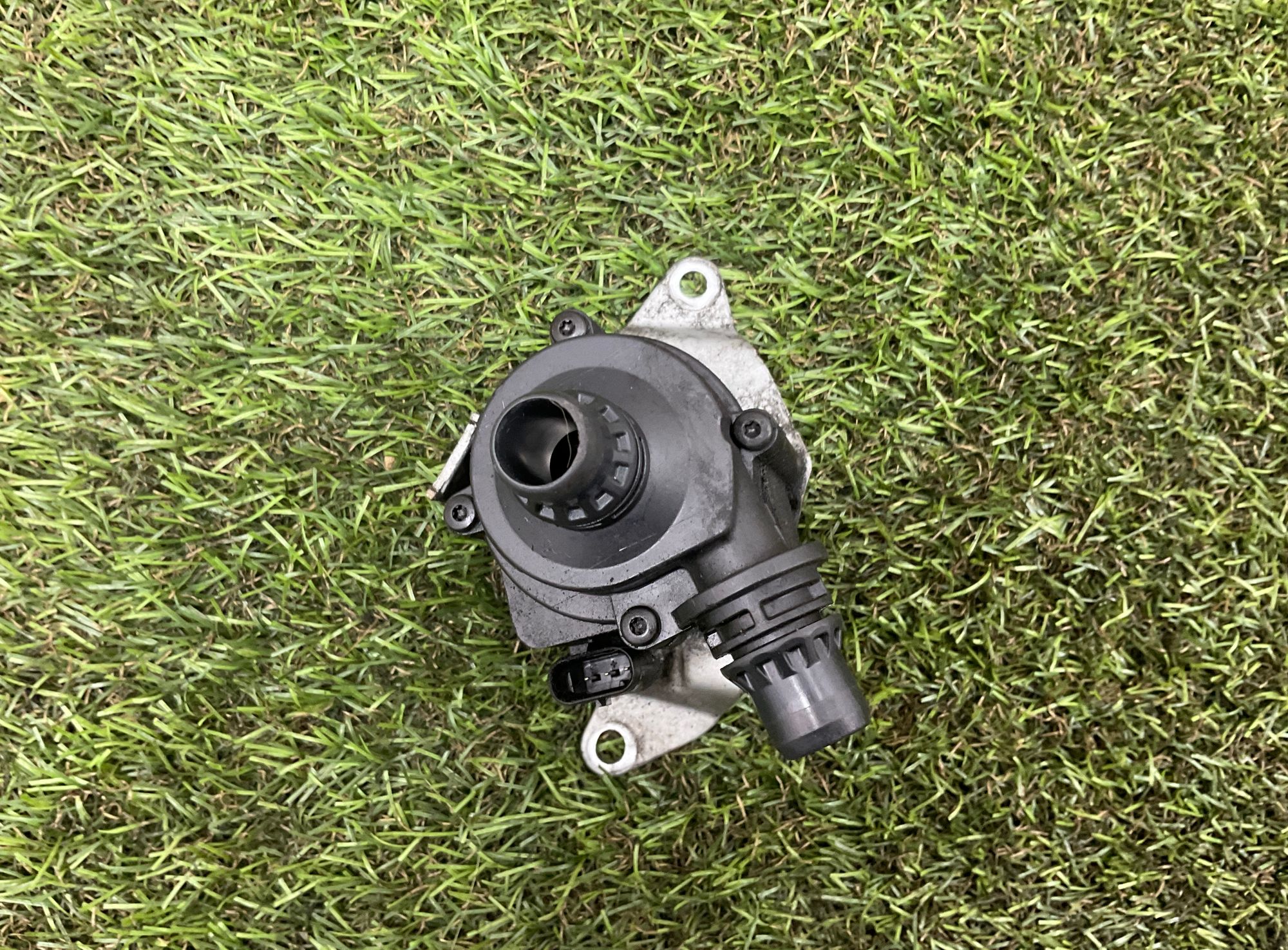 Дополнительный насос охлаждающей жидкости BMW 5 серия, F10/F11/F07 рестайлинг N47, 3000 рублей, Москва