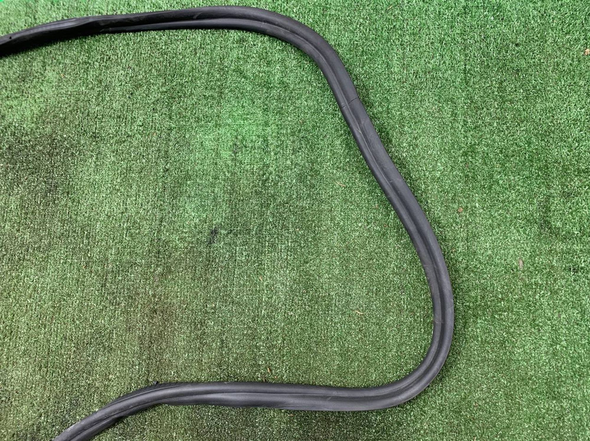 https://ycs.partsauto.market/partsauto-images/thmbs/userImages/h353NjtZg3VDP19b5HMt7LlpbQ93/part/b6ec4451-4b6c-4430-add7-d99ff9eadb75_1731313330129.jpg