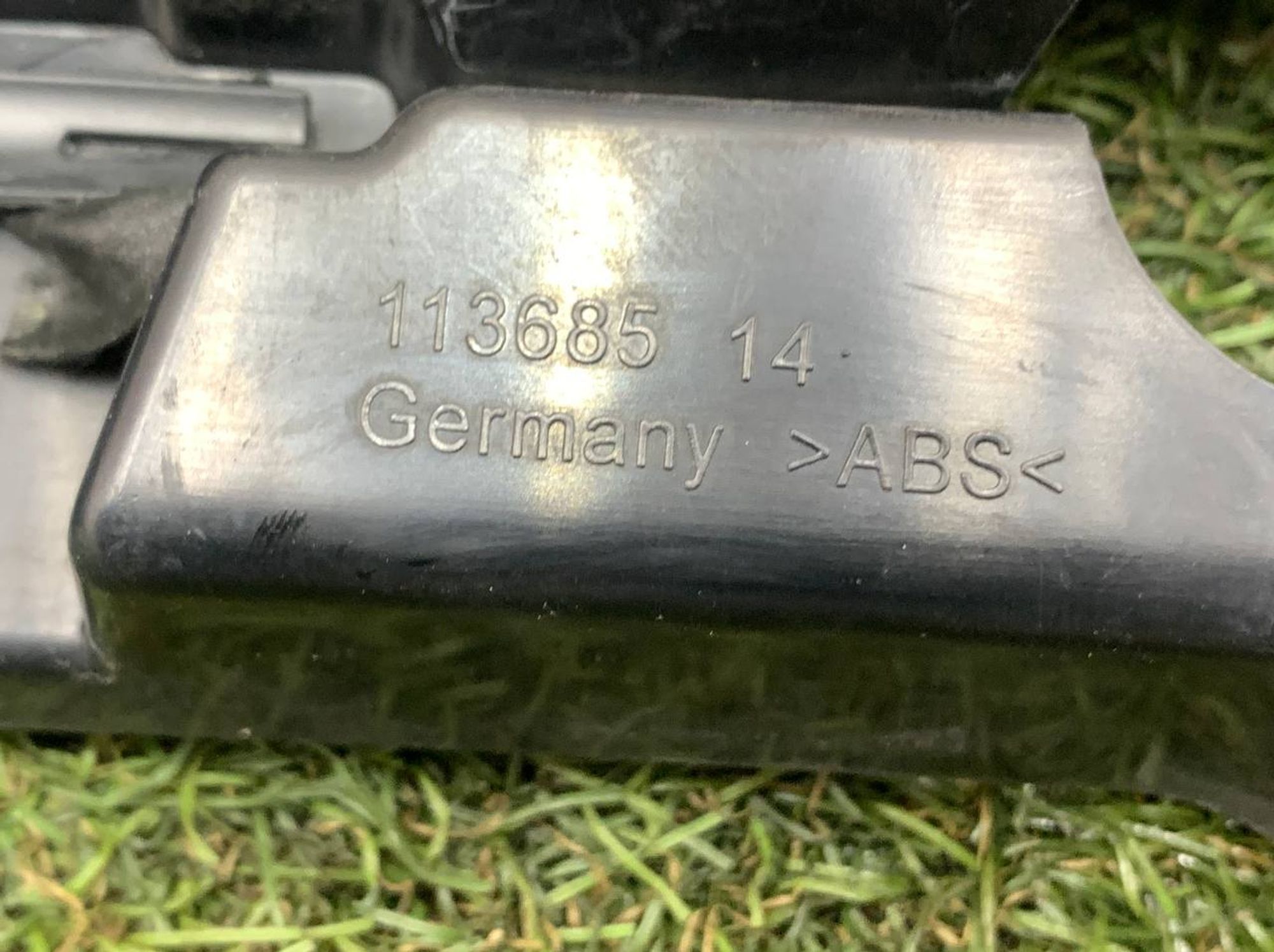 https://ycs.partsauto.market/partsauto-images/thmbs/userImages/h353NjtZg3VDP19b5HMt7LlpbQ93/part/b77f4a41-de9b-4fae-b787-1e3f169e6104_1714203534942.jpg