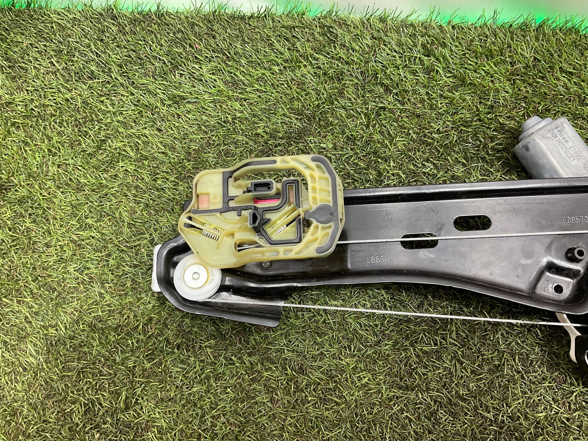 Стеклоподъемник задней левой двери Land Rover Defender II 2022, 11000 рублей, Москва