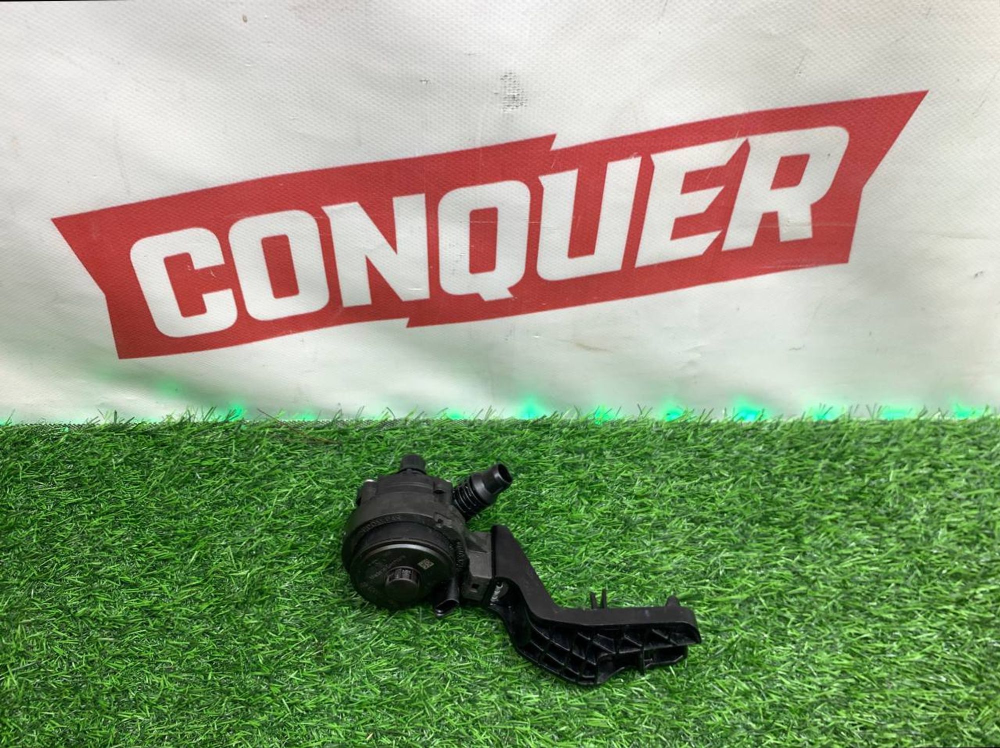 https://ycs.partsauto.market/partsauto-images/thmbs/userImages/h353NjtZg3VDP19b5HMt7LlpbQ93/part/b7b3d30e-14a0-4f94-a930-9fb72a15b668_1733476995057.jpg