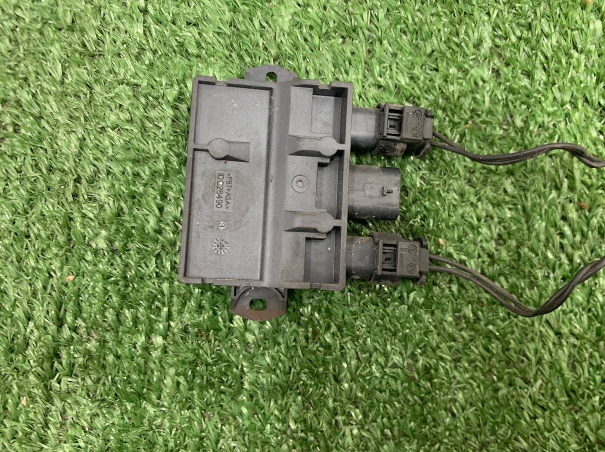 https://ycs.partsauto.market/partsauto-images/thmbs/userImages/h353NjtZg3VDP19b5HMt7LlpbQ93/part/b7bbb06a-c5e2-4562-922e-4e6414cbb610_1731937812907.jpg