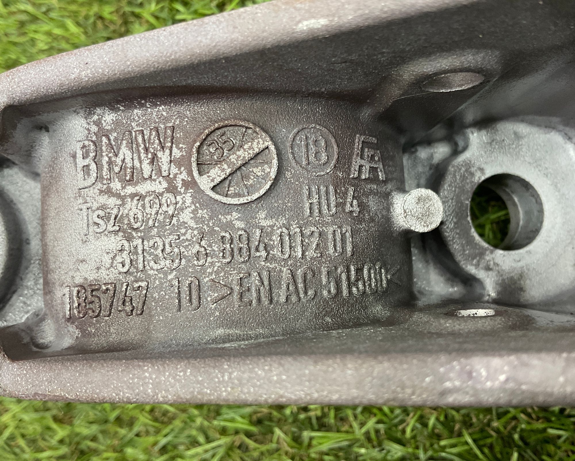 Кронштейн стабилизатора правый BMW M5, F90 рестайлинг, 2000 рублей, Москва