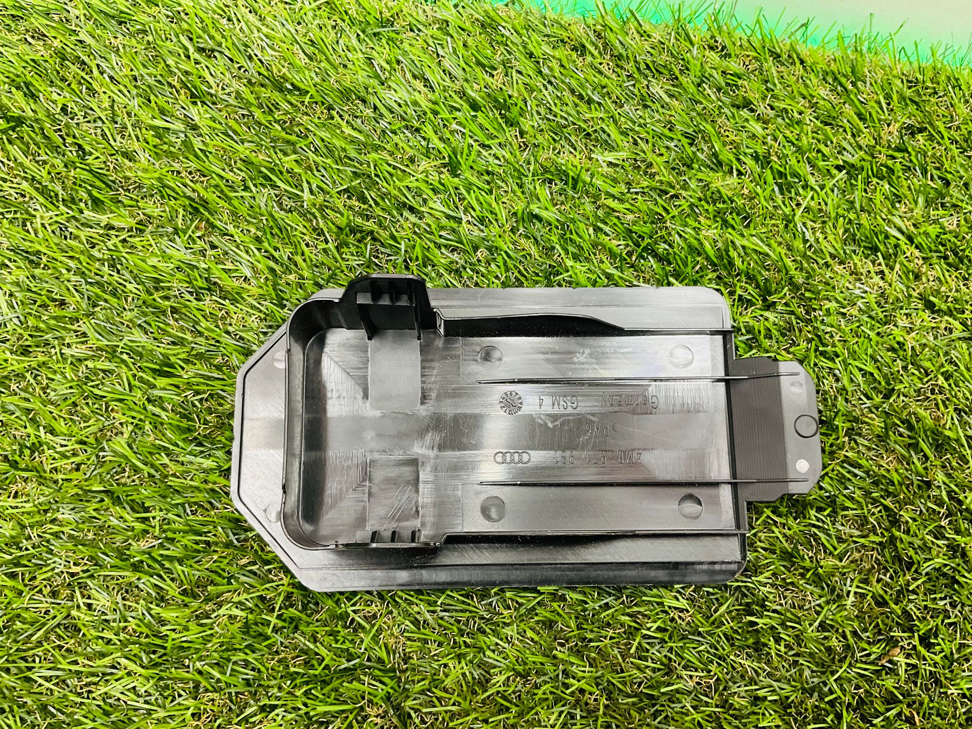 https://ycs.partsauto.market/partsauto-images/thmbs/userImages/h353NjtZg3VDP19b5HMt7LlpbQ93/part/b7ff6edc-1de1-472e-a736-05c6c540fd75_1785852251674.jpg
