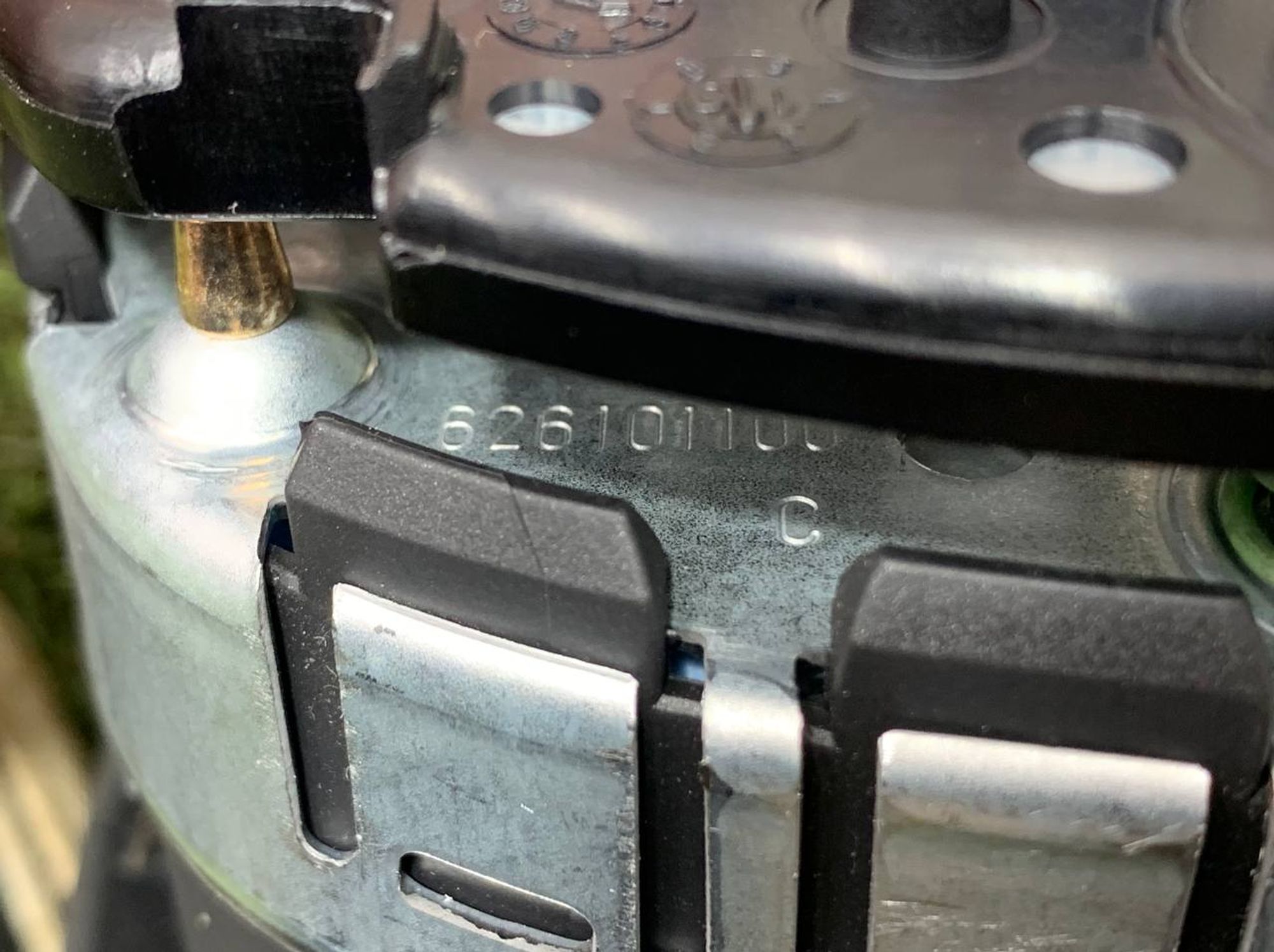 https://ycs.partsauto.market/partsauto-images/thmbs/userImages/h353NjtZg3VDP19b5HMt7LlpbQ93/part/b802f182-6132-4e41-af43-17a6480f6cd8_1716367346177.jpg