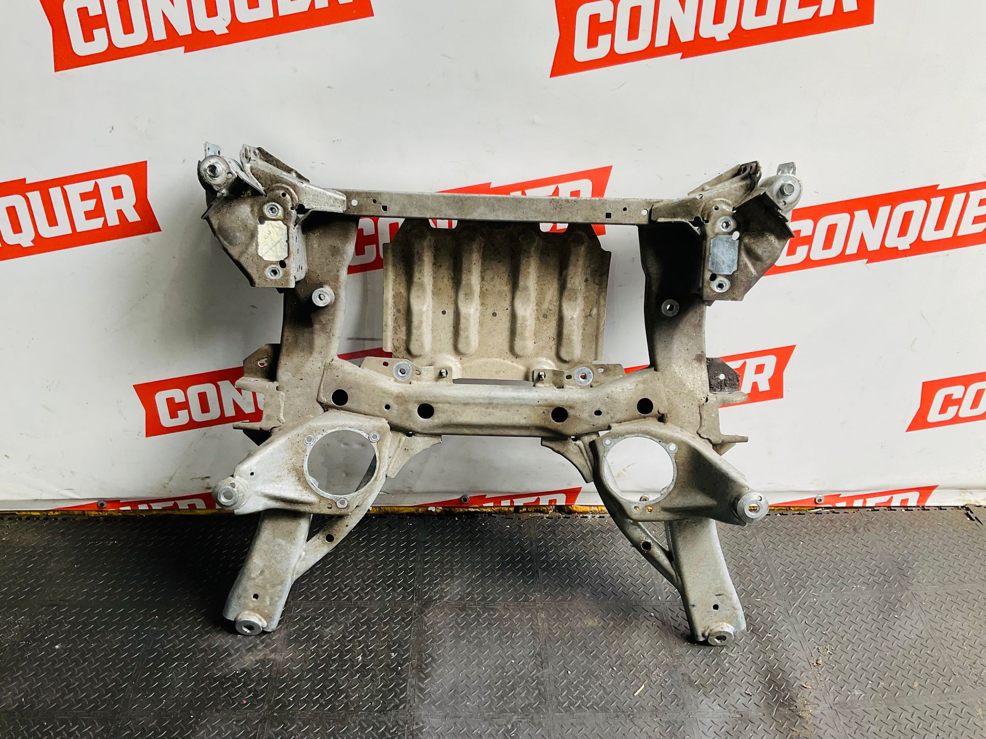 https://ycs.partsauto.market/partsauto-images/thmbs/userImages/h353NjtZg3VDP19b5HMt7LlpbQ93/part/b88227df-a5a1-4a59-97d3-0b4c278136a1_1781617138294.jpg