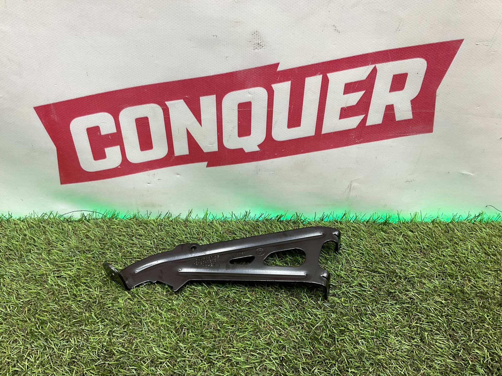 Кронштейн коллектора впускного B58 BMW 3 серия, G20/G21 рестайлинг, 2000 рублей, Москва