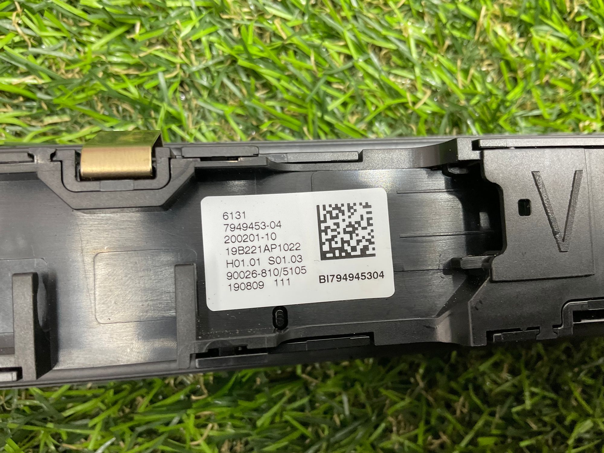 https://ycs.partsauto.market/partsauto-images/thmbs/userImages/h353NjtZg3VDP19b5HMt7LlpbQ93/part/b8ca6830-a6fc-423c-9493-5edd84760c95_1781522723571.jpg
