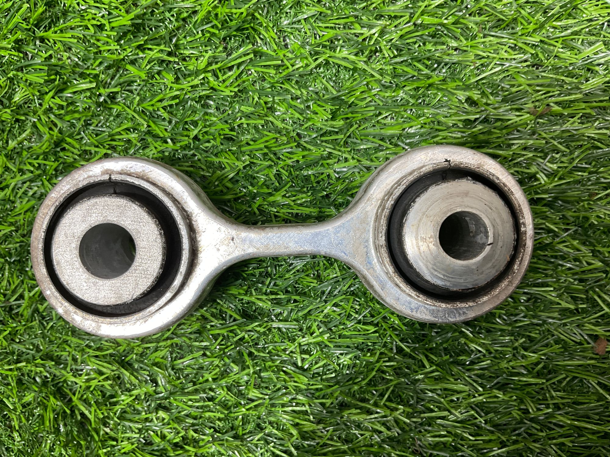https://ycs.partsauto.market/partsauto-images/thmbs/userImages/h353NjtZg3VDP19b5HMt7LlpbQ93/part/b902f223-b371-4826-9d30-31c2bfc3ebc6_1733927985676.jpg