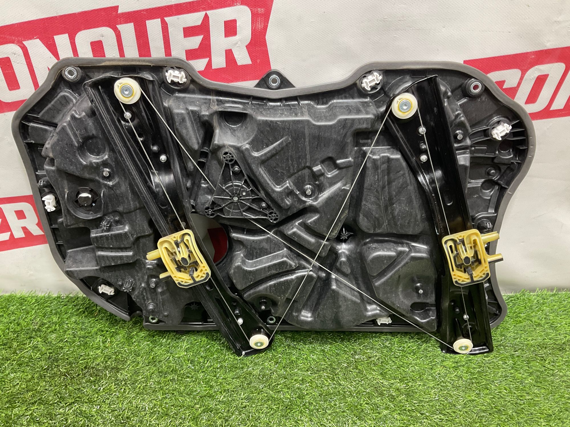 https://ycs.partsauto.market/partsauto-images/thmbs/userImages/h353NjtZg3VDP19b5HMt7LlpbQ93/part/b965515a-bc33-4c20-80b5-d318b1fc07d4_1737991647108.jpg