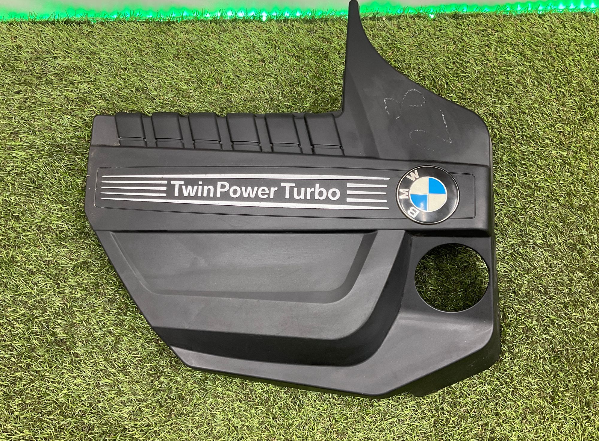 Декоративная крышка мотора BMW 5 серия, F10/F11/F07 рестайлинг N55B30, 2000 рублей, Москва