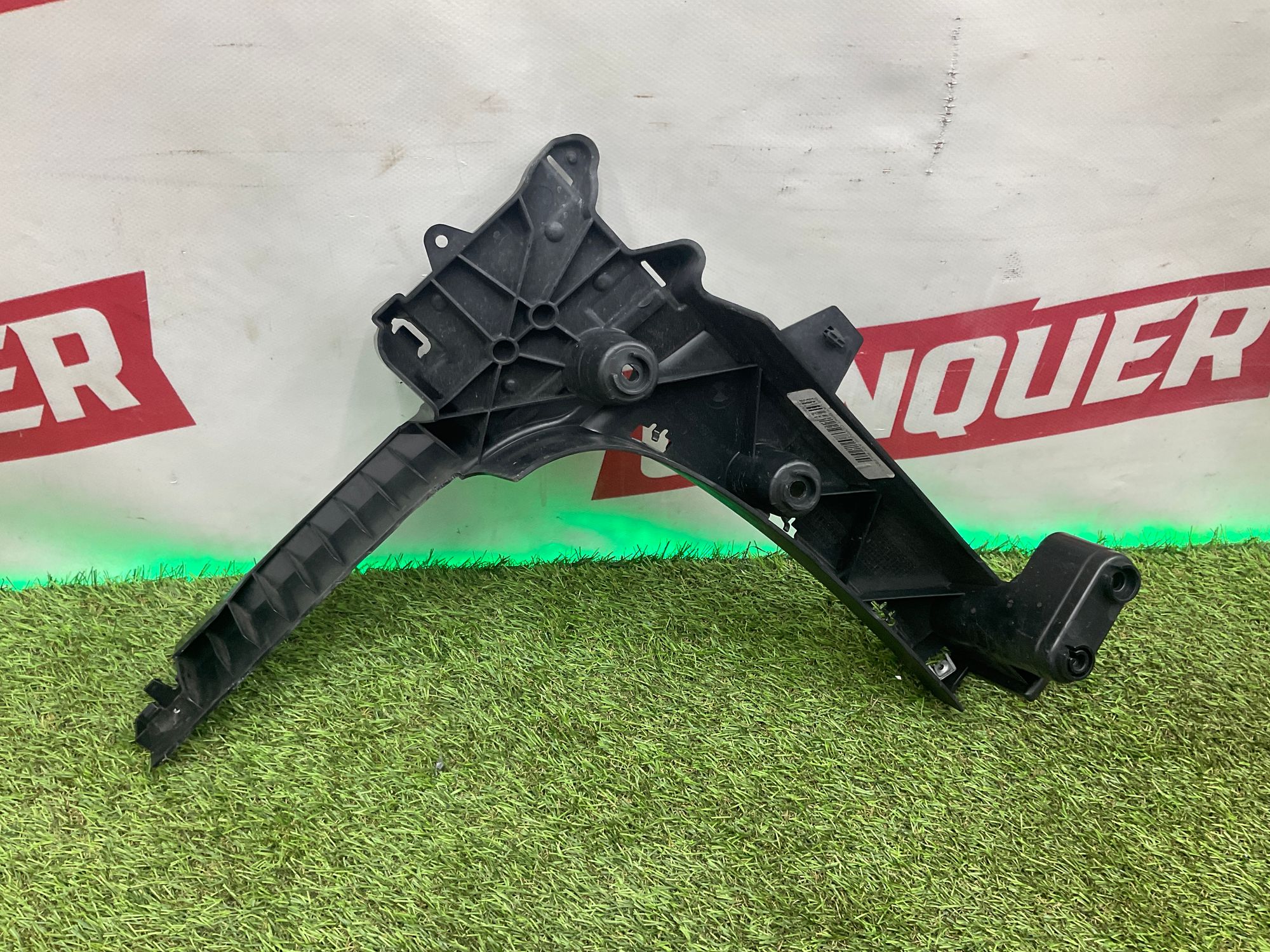 https://ycs.partsauto.market/partsauto-images/thmbs/userImages/h353NjtZg3VDP19b5HMt7LlpbQ93/part/ba32c763-abe2-4d7d-bb88-3960c94057ea_1747903195242.jpg
