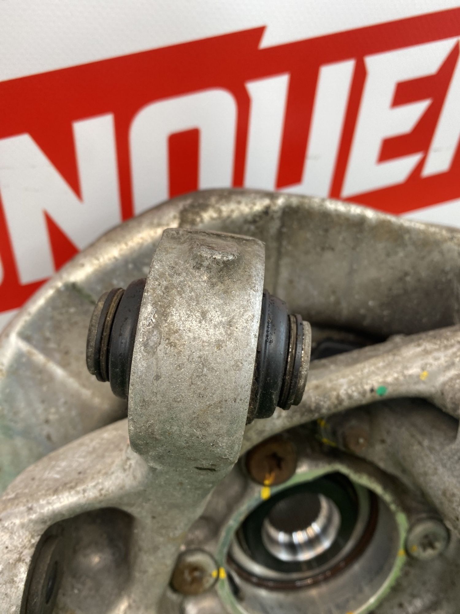 https://ycs.partsauto.market/partsauto-images/thmbs/userImages/h353NjtZg3VDP19b5HMt7LlpbQ93/part/ba4d1689-5f25-48c3-8d99-94bc6e946ad7_1741864129584.jpg