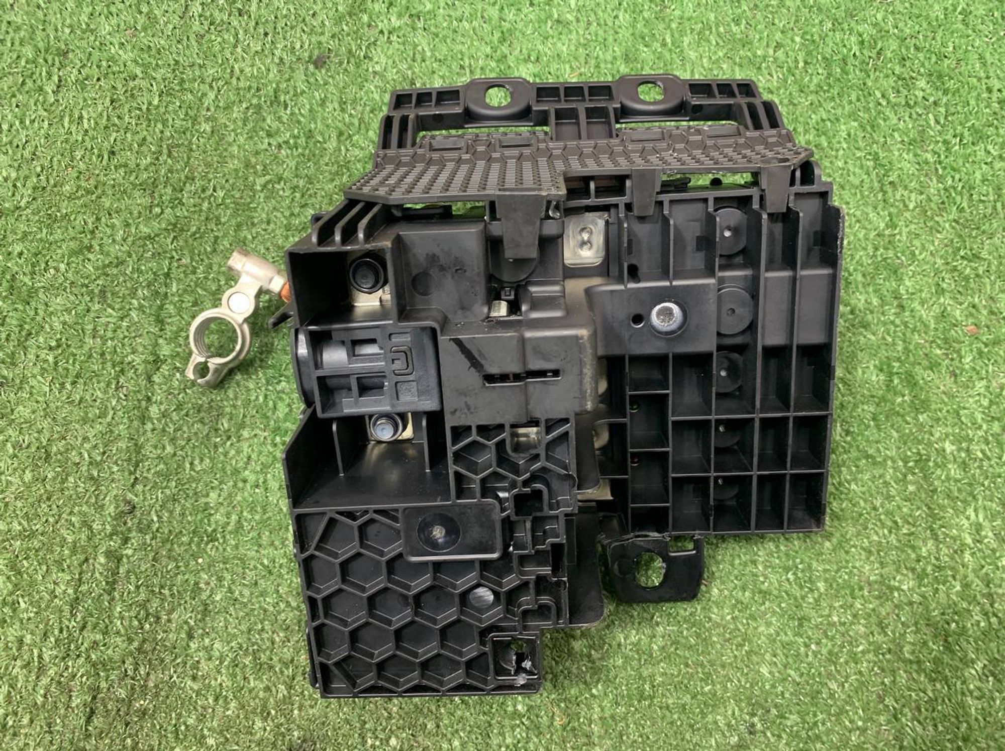 https://ycs.partsauto.market/partsauto-images/thmbs/userImages/h353NjtZg3VDP19b5HMt7LlpbQ93/part/baa097ac-663b-460d-978b-3f48c5fa6302_1731590764674.jpg