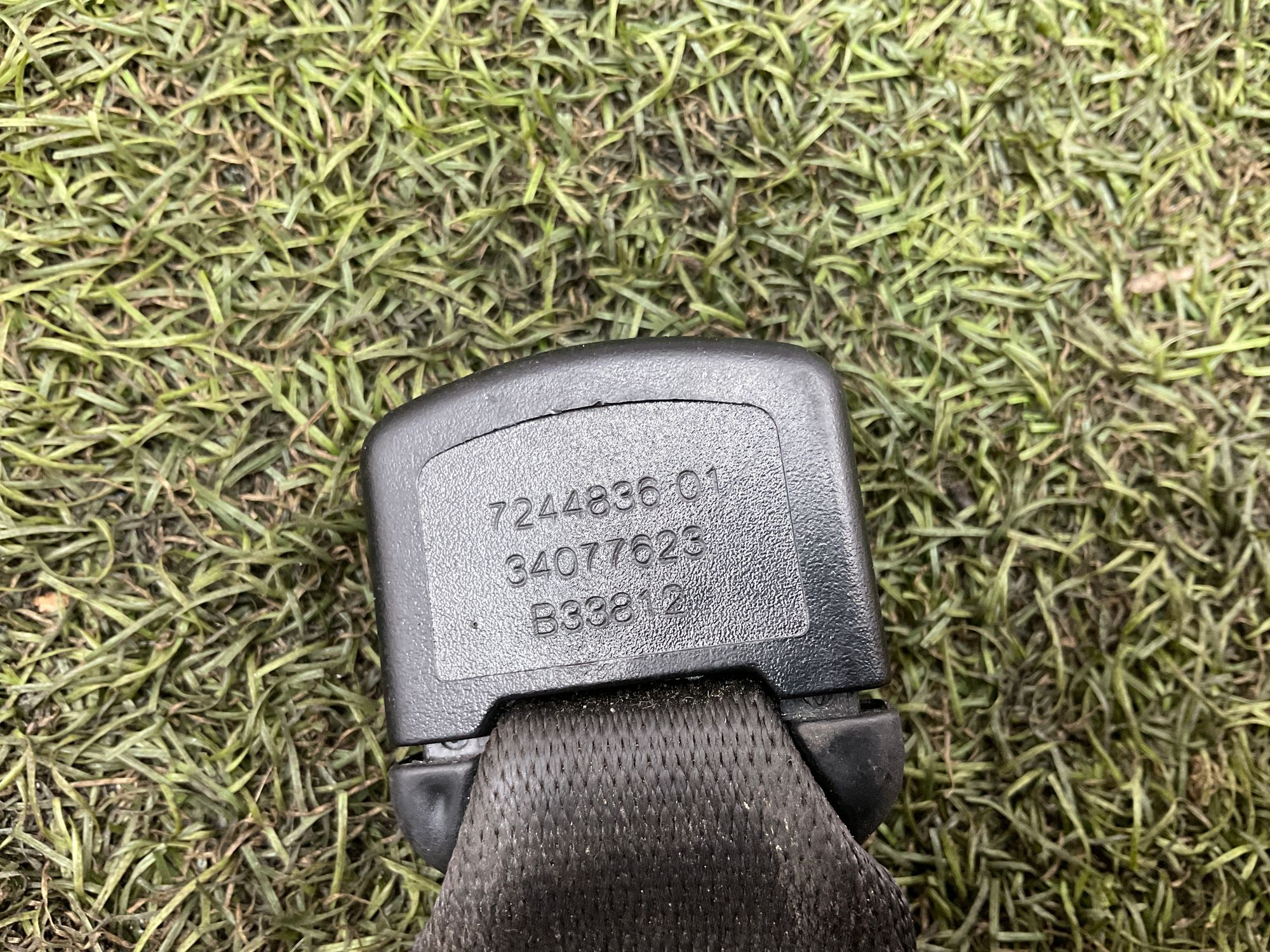 Замок ремня безопасности задний BMW 5 серия, F10, 1000 рублей, Москва