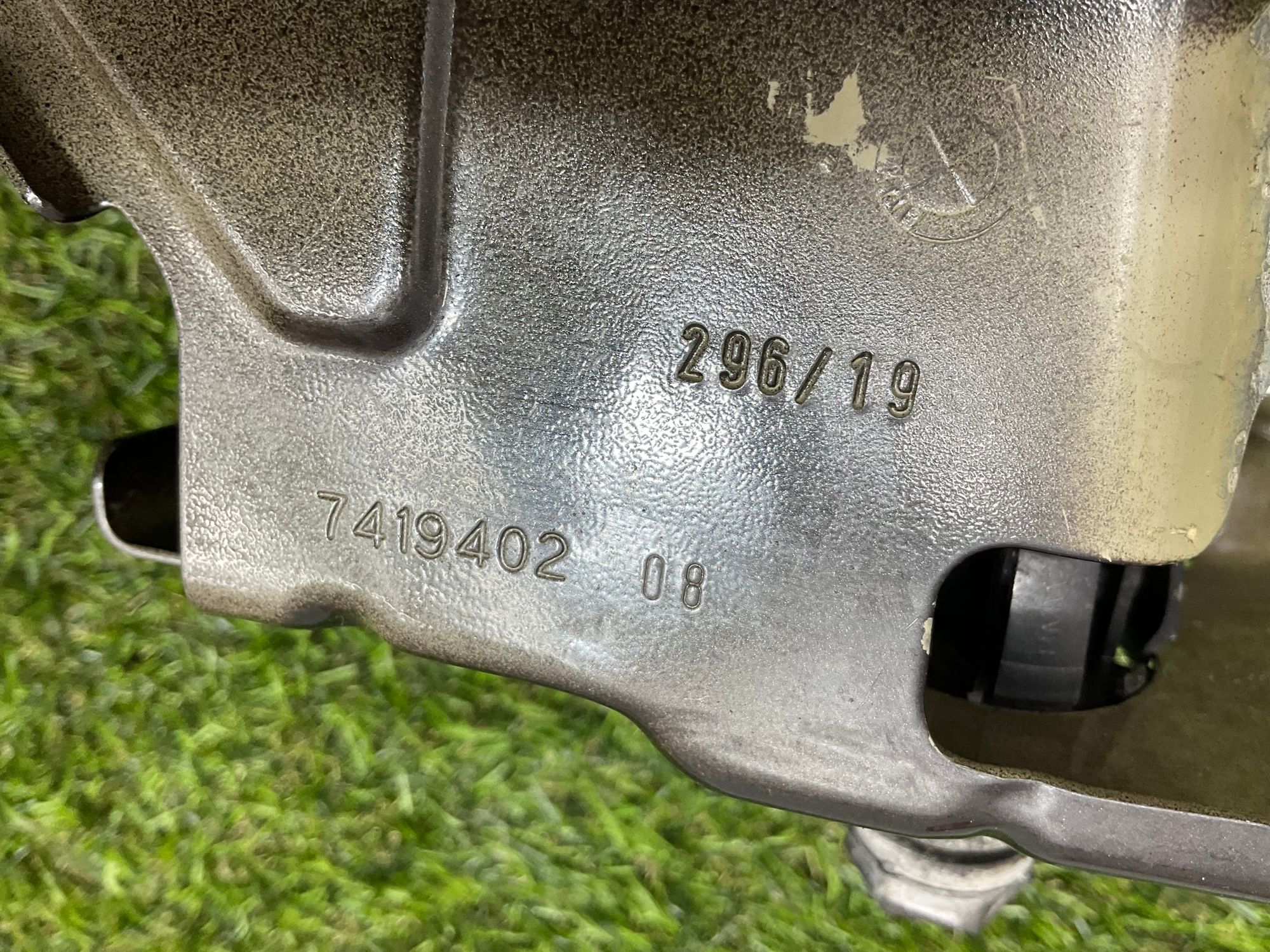 https://ycs.partsauto.market/partsauto-images/thmbs/userImages/h353NjtZg3VDP19b5HMt7LlpbQ93/part/baf99cbc-44da-48d9-8db7-05c52c530342_1785405338699.jpg