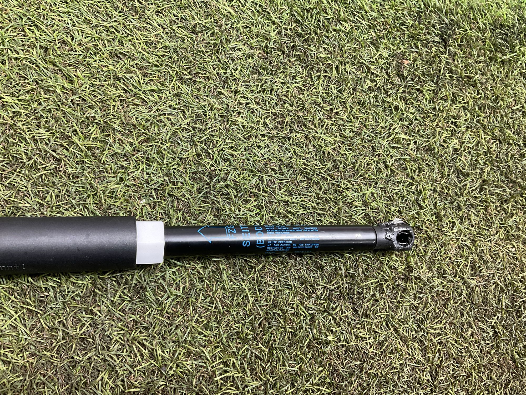 Амортизатор крышки багажника BMW M8 F92 2019, 6000 рублей, Москва