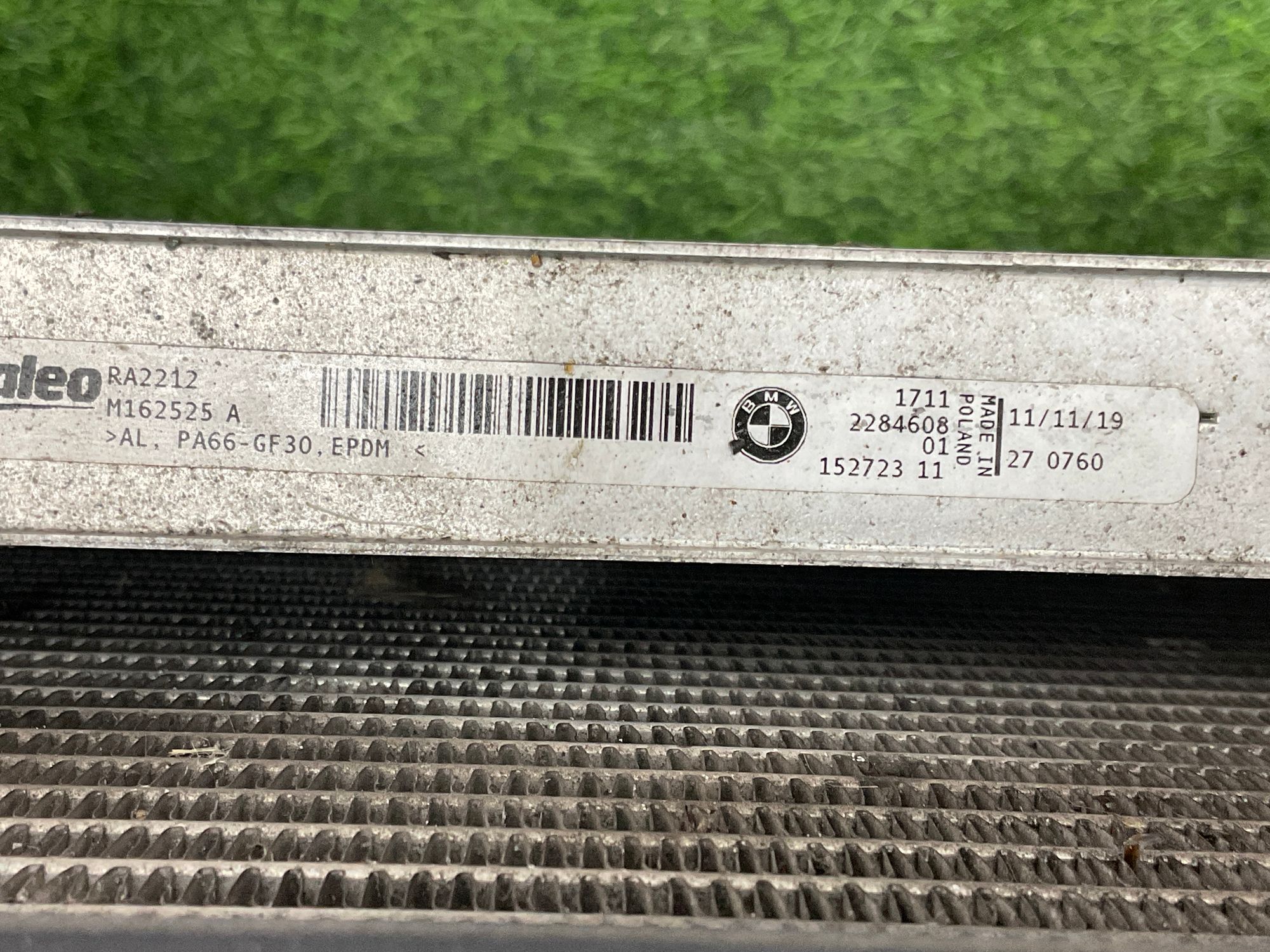 https://ycs.partsauto.market/partsauto-images/thmbs/userImages/h353NjtZg3VDP19b5HMt7LlpbQ93/part/bb336f7b-4070-4e1a-860f-217c409fe543_1736335848815.jpg