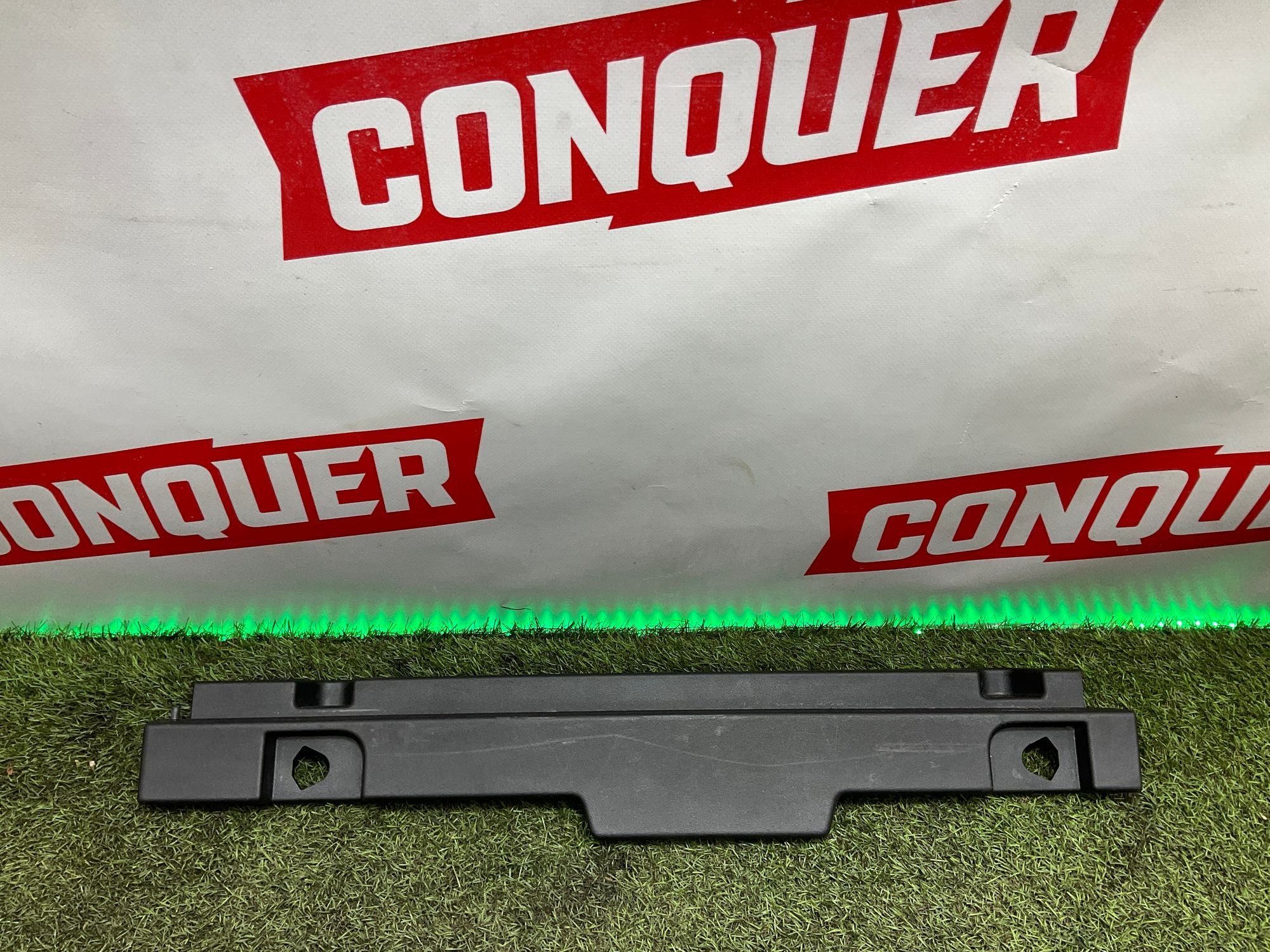 Накладка багажника левая нижняя Land Rover Defender II L663 2022, 2000 рублей, Москва