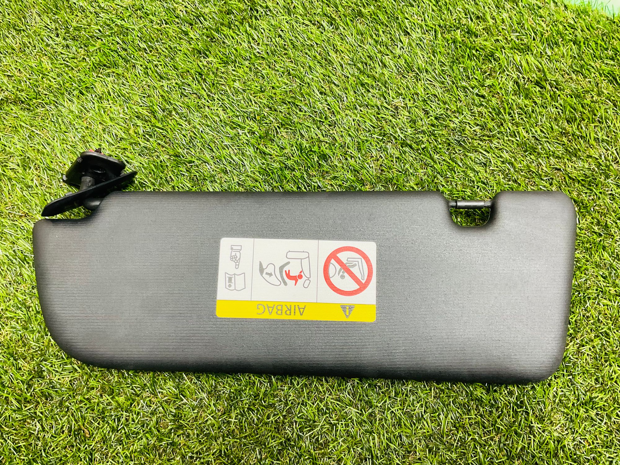 https://ycs.partsauto.market/partsauto-images/thmbs/userImages/h353NjtZg3VDP19b5HMt7LlpbQ93/part/bca320d9-5908-4d66-a0dc-1903c5e5e5bd_1785940893244.jpg