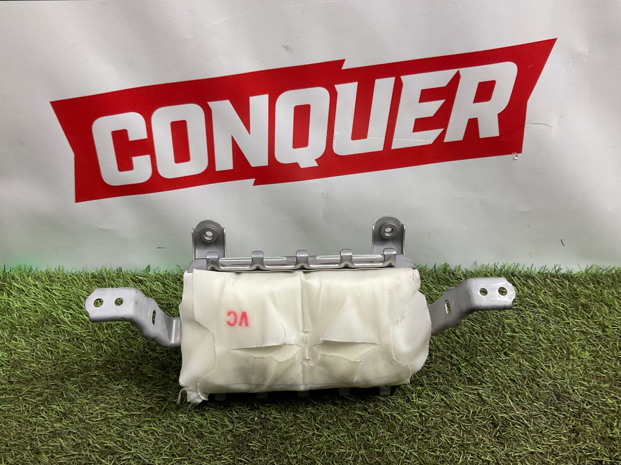 Подушка безопасности пассажира Toyota Land Cruiser 200 рестайлинг 2 (2015—2023) 2017, 12000 рублей, Москва