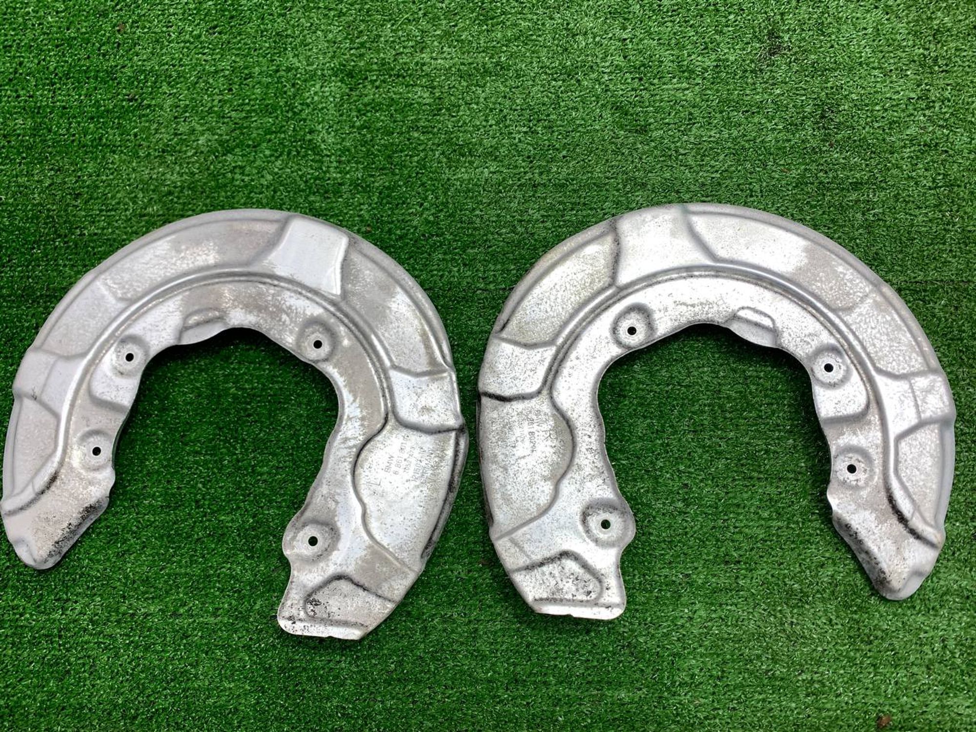 https://ycs.partsauto.market/partsauto-images/thmbs/userImages/h353NjtZg3VDP19b5HMt7LlpbQ93/part/bce0f8b2-303a-4925-9894-575506942635_1719321668115.jpg