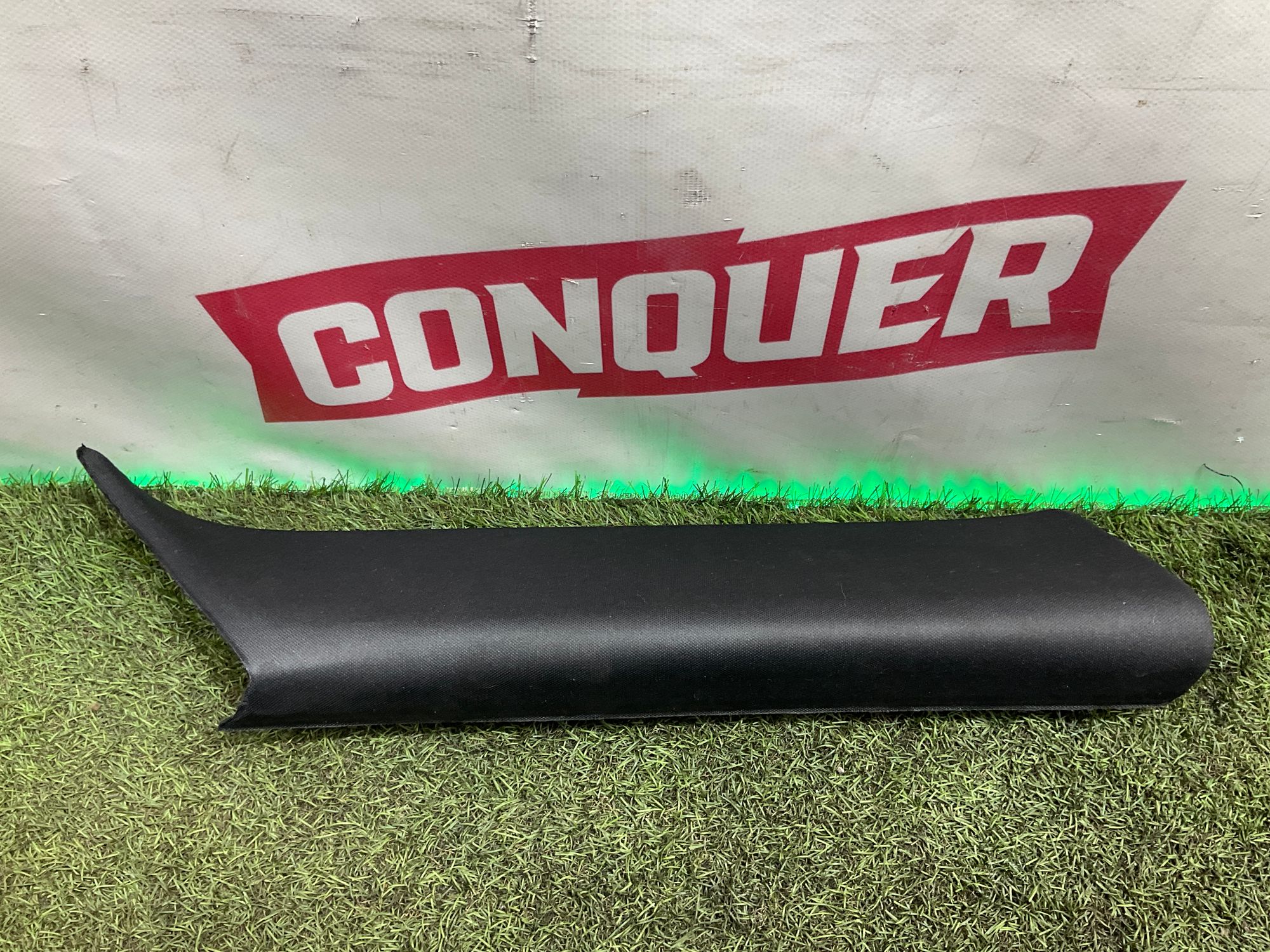 Накладка передней стойки салона правая Land Rover Defender II L663 2022, 9000 рублей, Москва